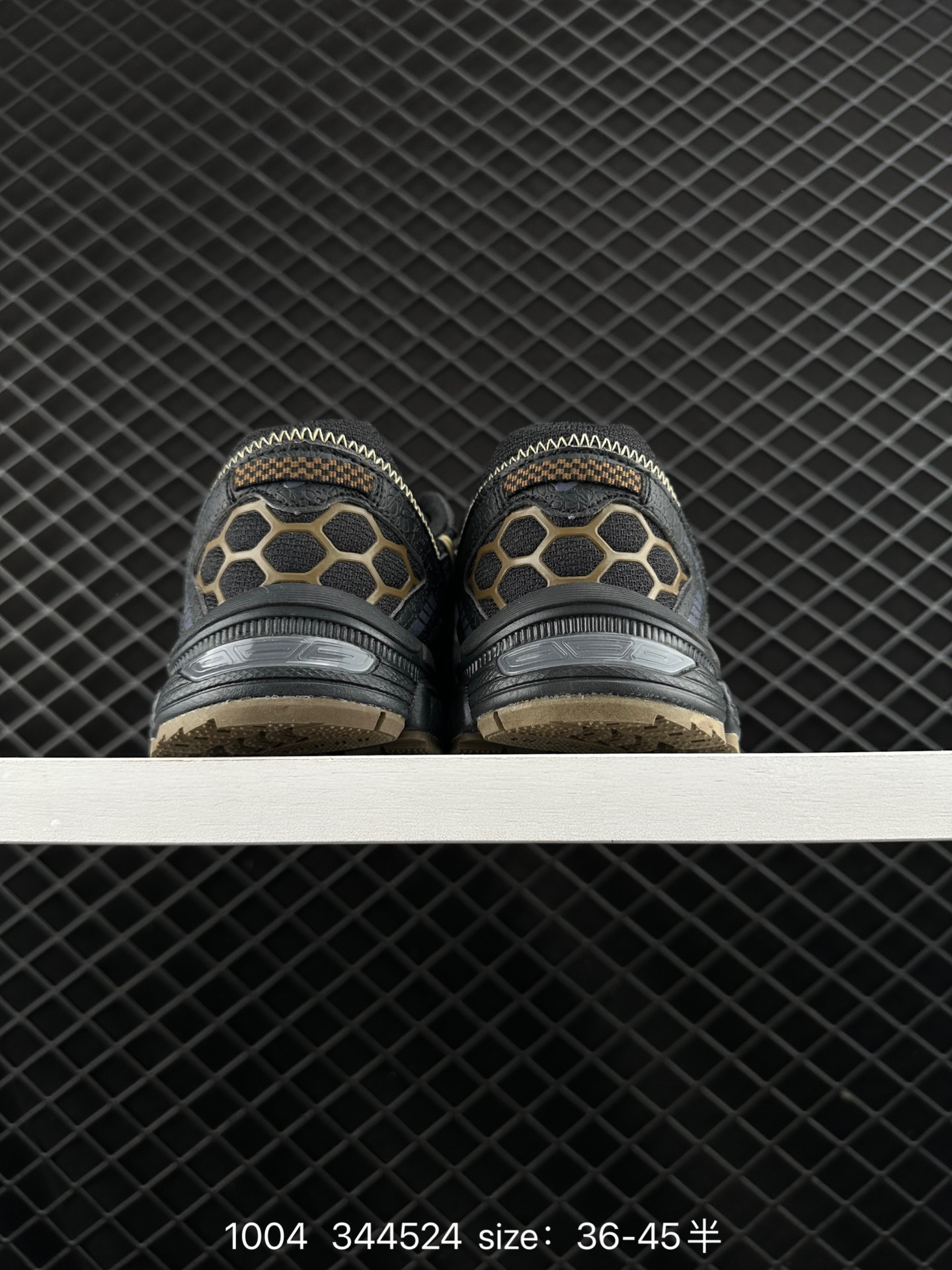 ASICS   GEL-KAHANA 8