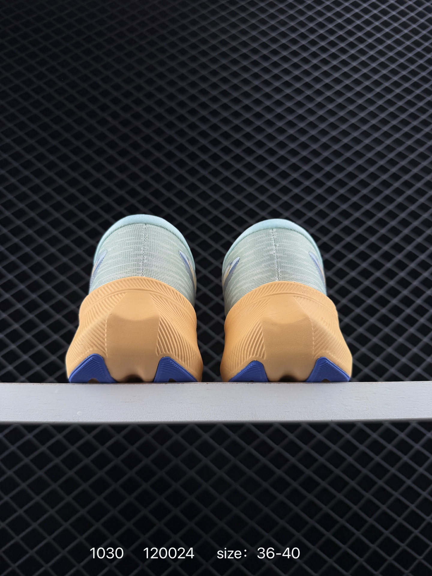 Asics  MAGIC SPEED 4