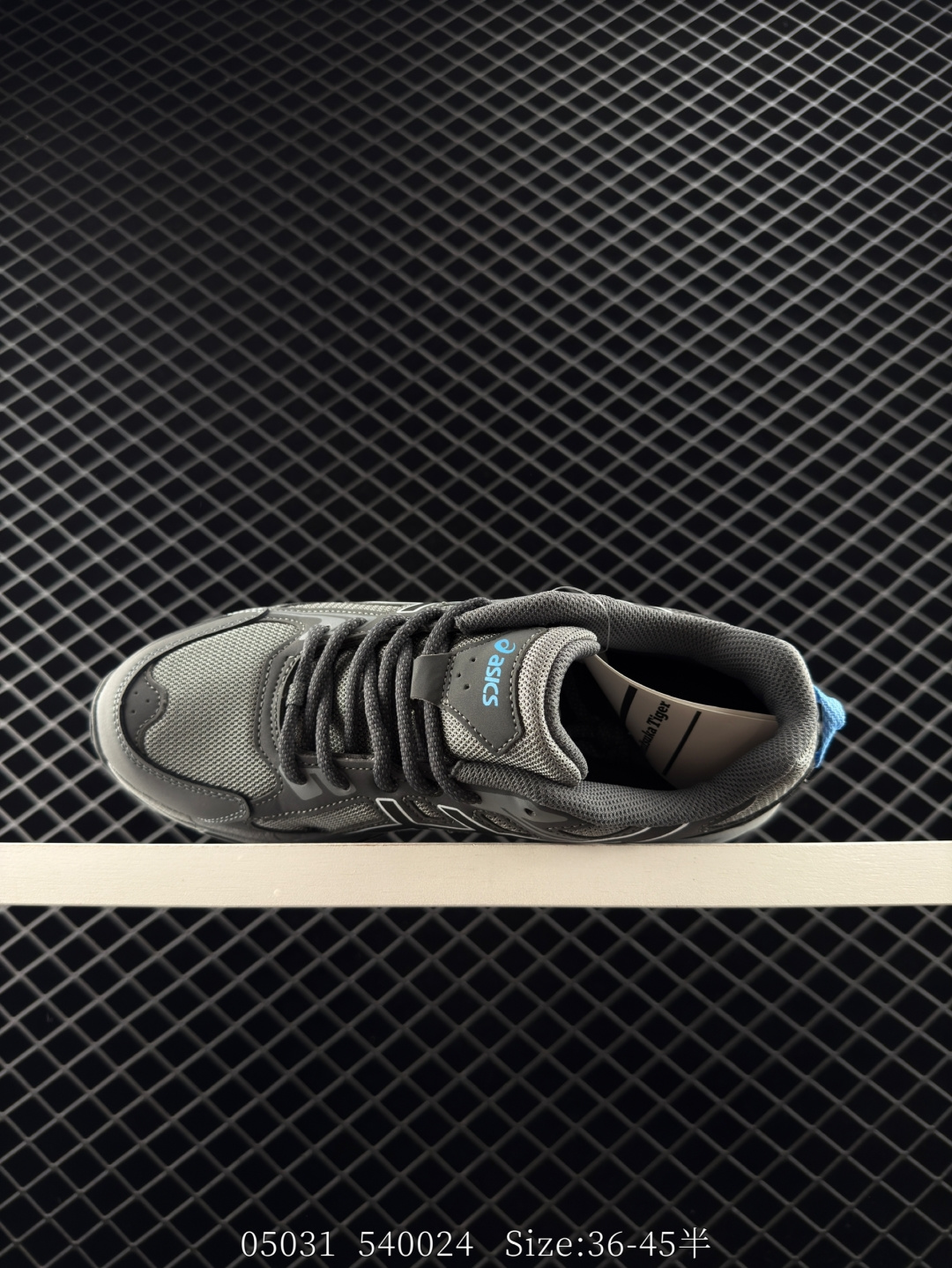 ASICS  Gel-Venture 6