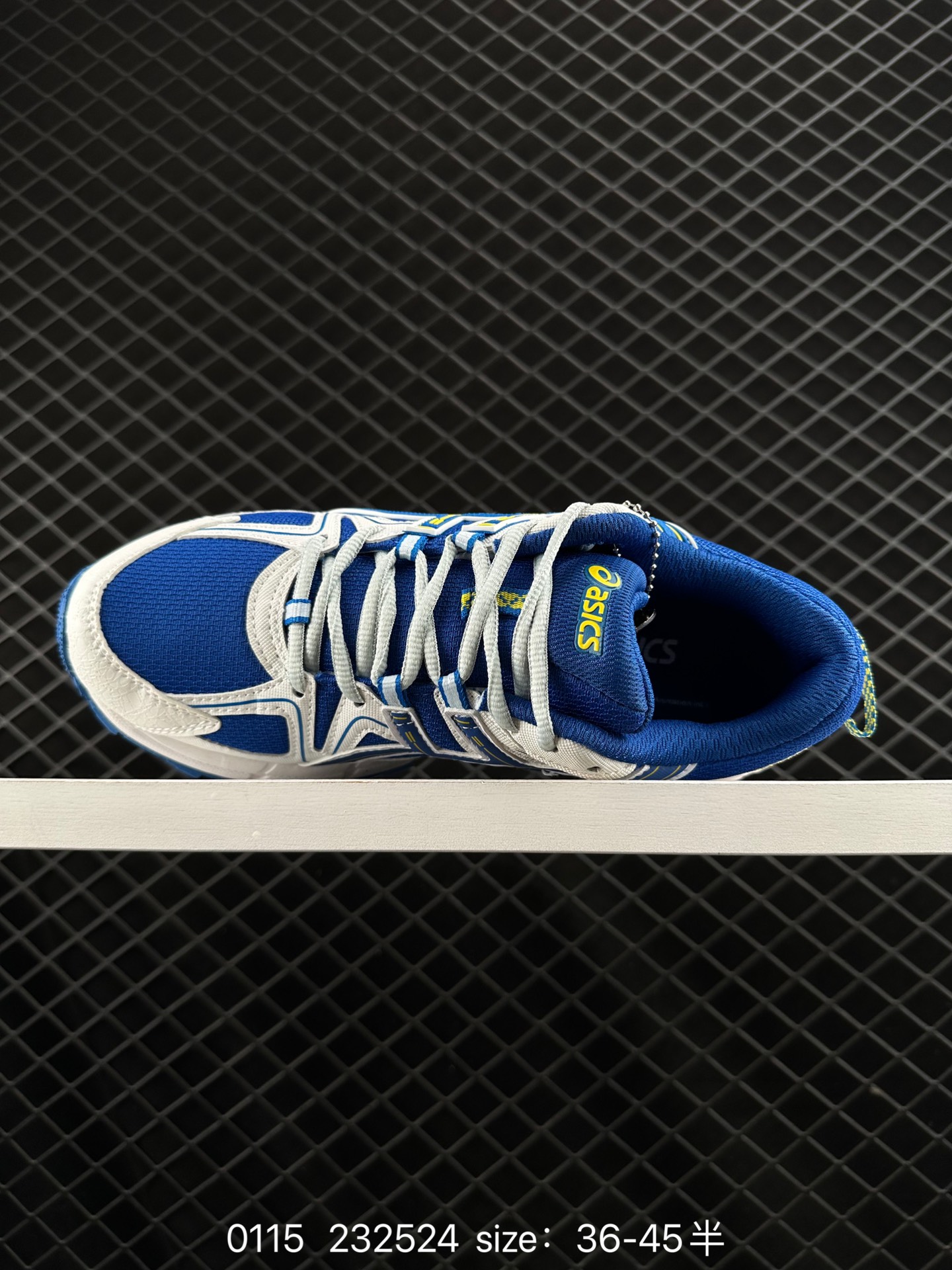 《Doraemo》x ASICS Gel-Kahana 8