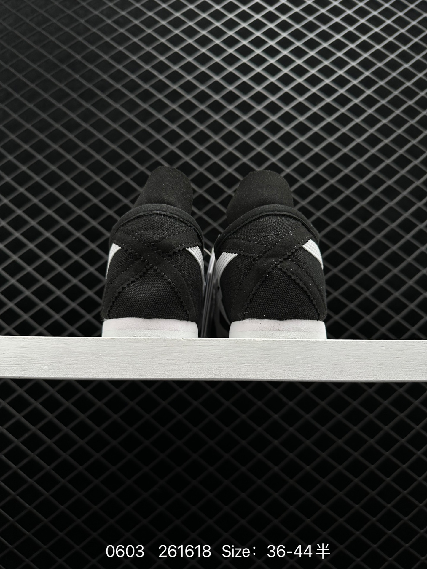 Asics  Onitsuka Tiger   ADVANTI