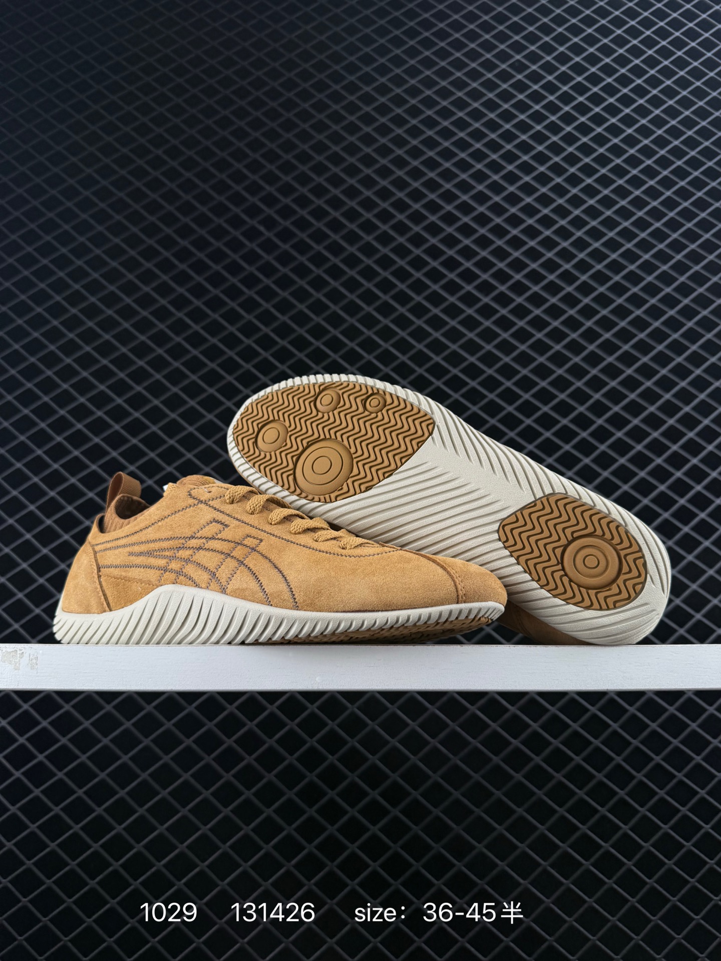 ASICS Onitsuka Tiger Sclaw