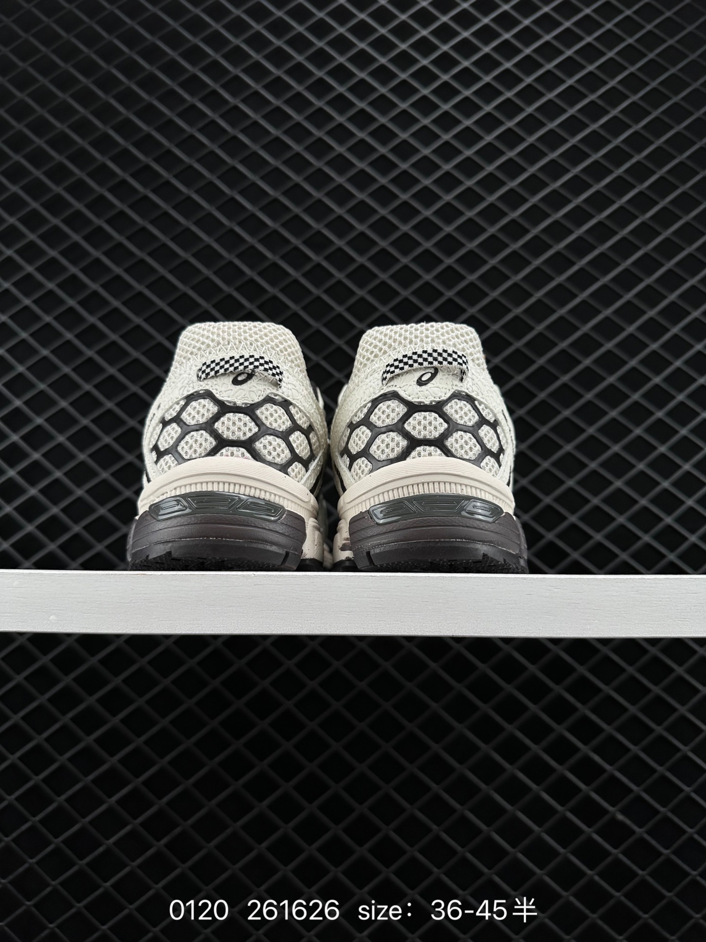 ASICS   GEL-KAHANA 8