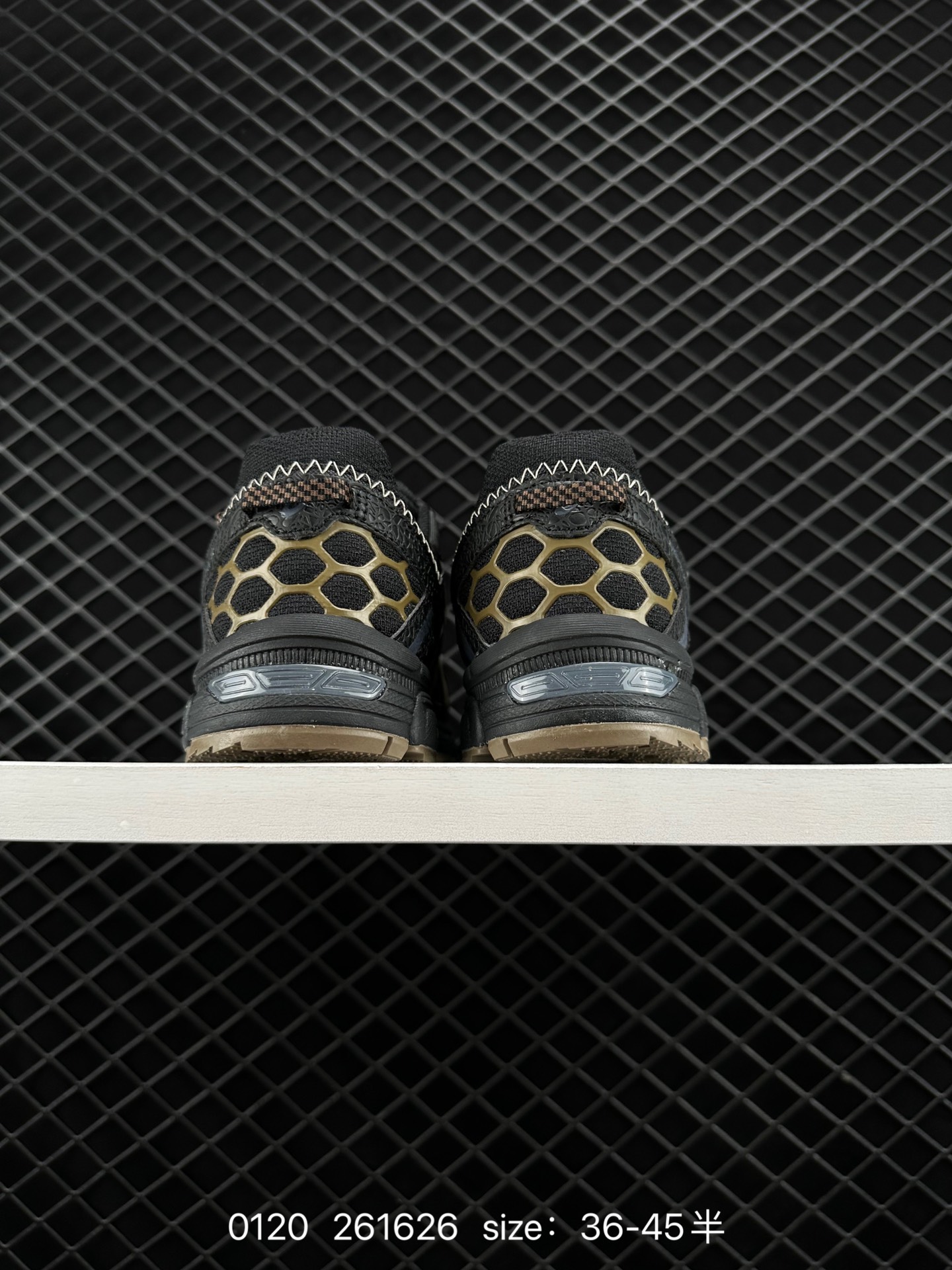 ASICS   GEL-KAHANA 8