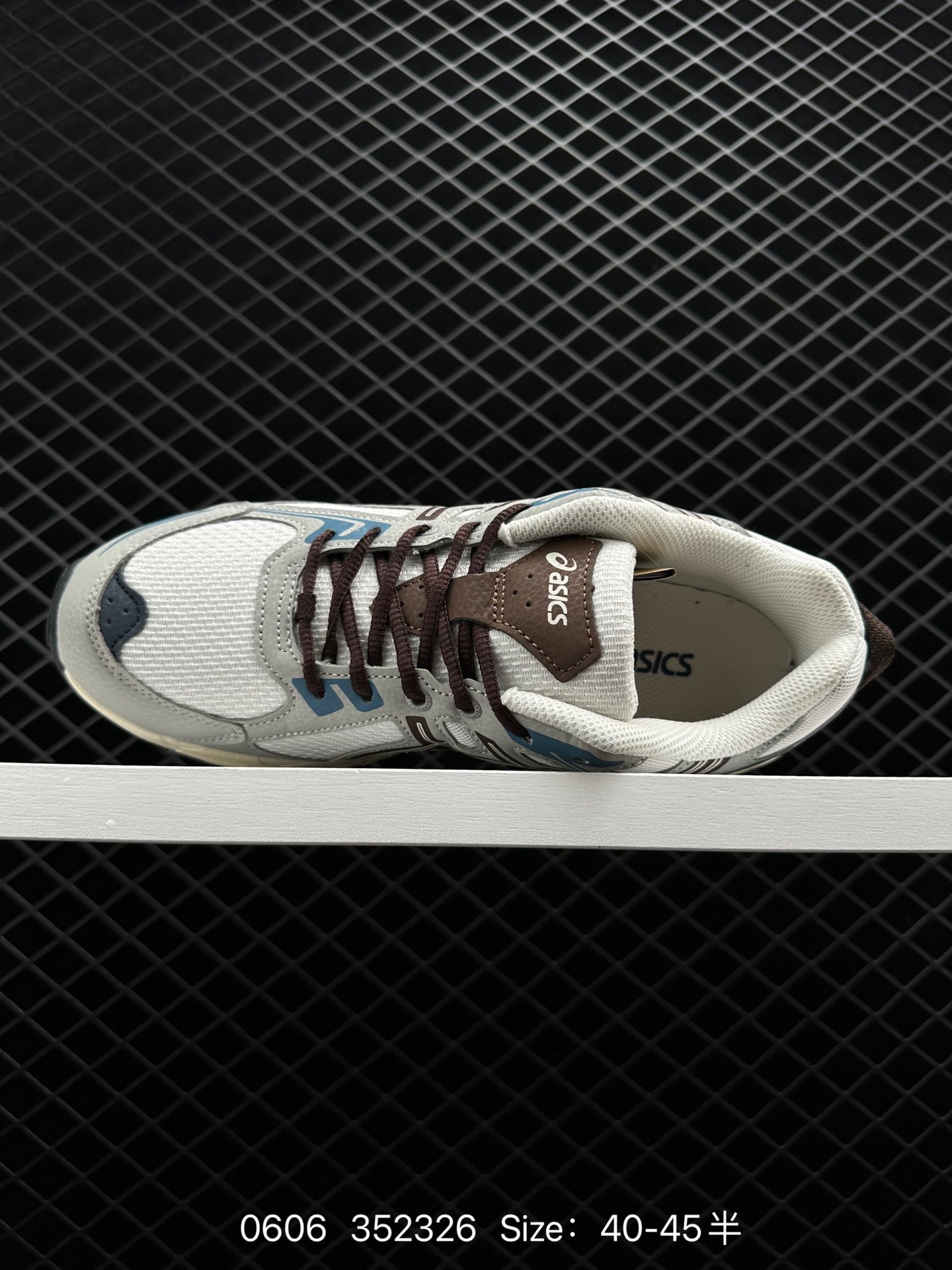 ASICS  Gel-Venture 6