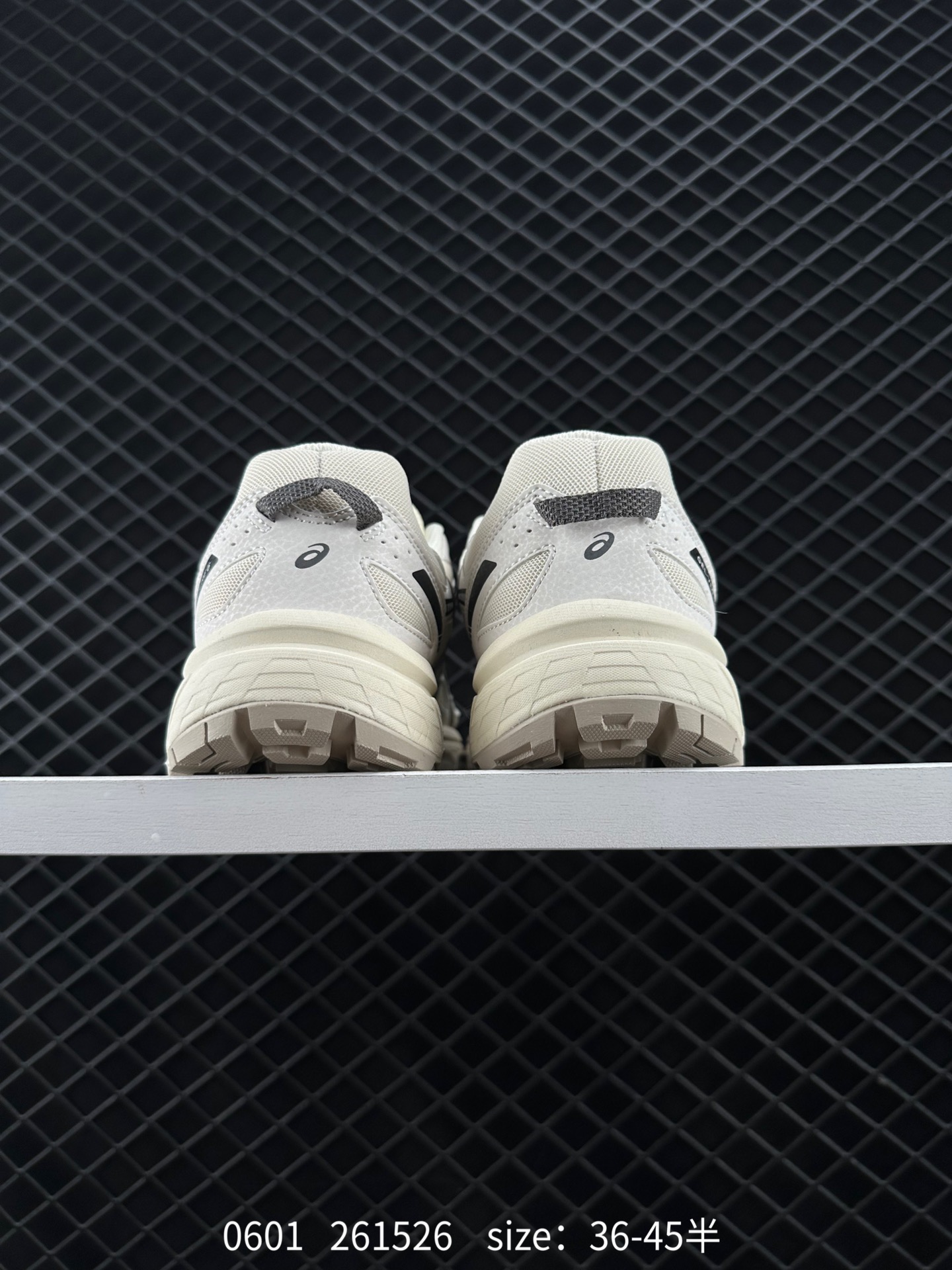 ASICS  Gel-Venture 6