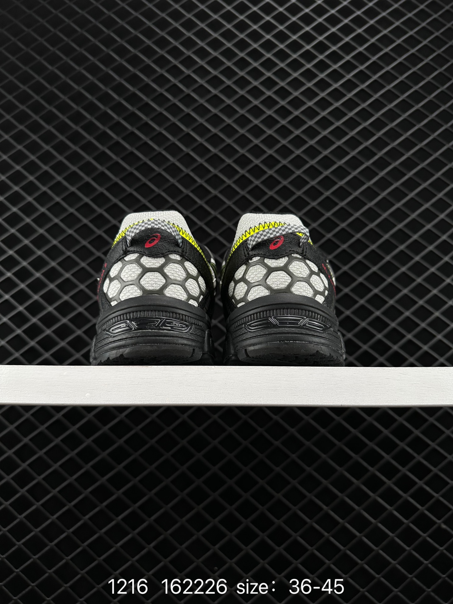 ASICS Tiger Gel-Kahana 8