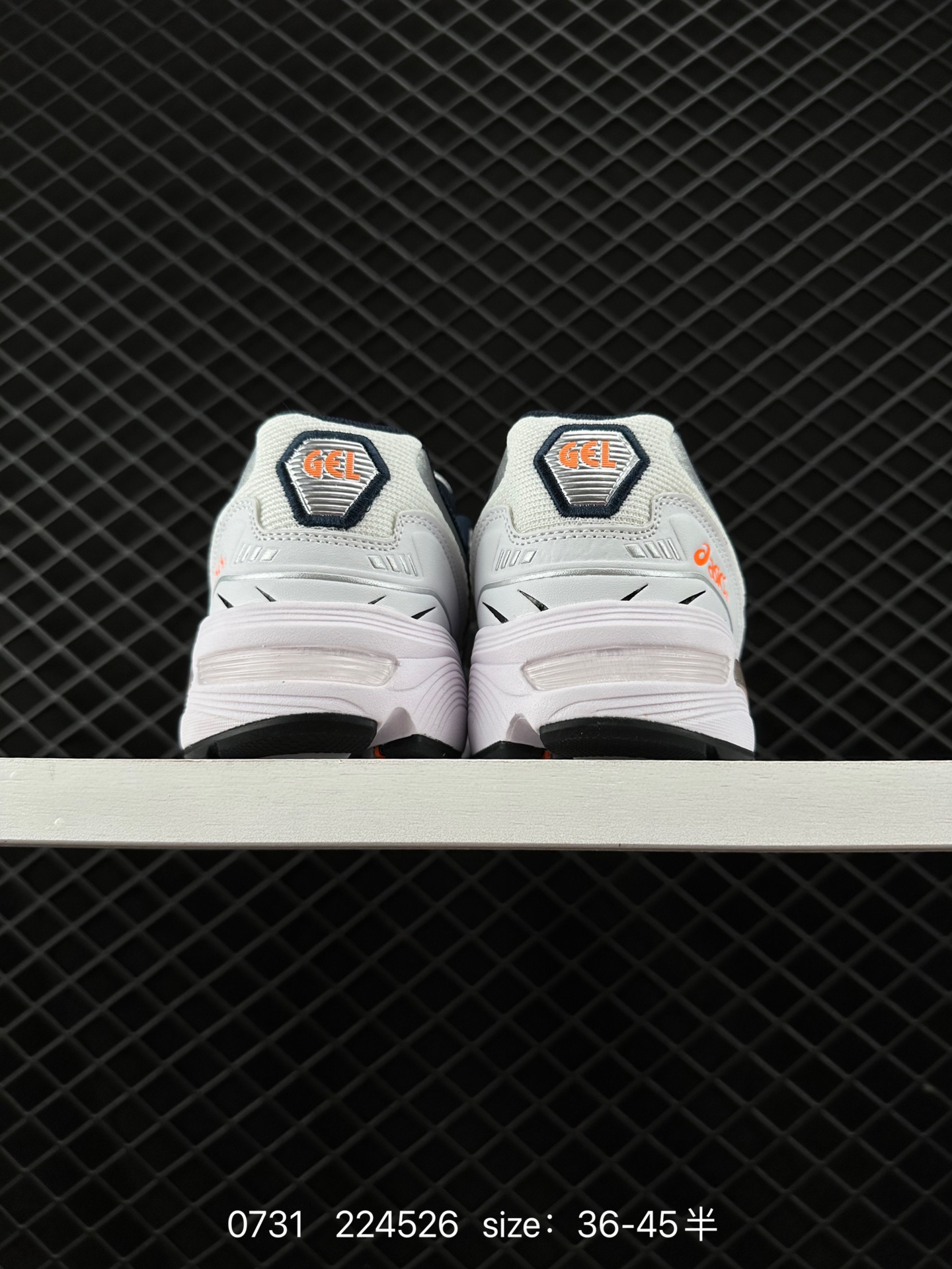 ASICS Tiger GEL-1090