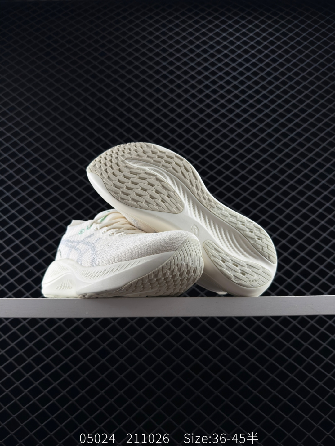 Asics Nimbus Mirai Paris