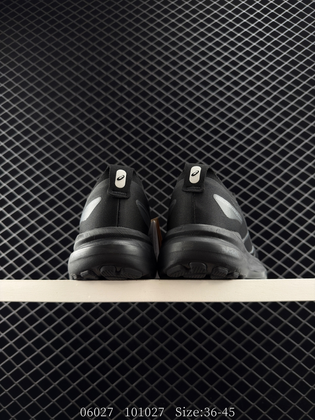 ASICS  GEL-KAYANO 31 PLATINUM