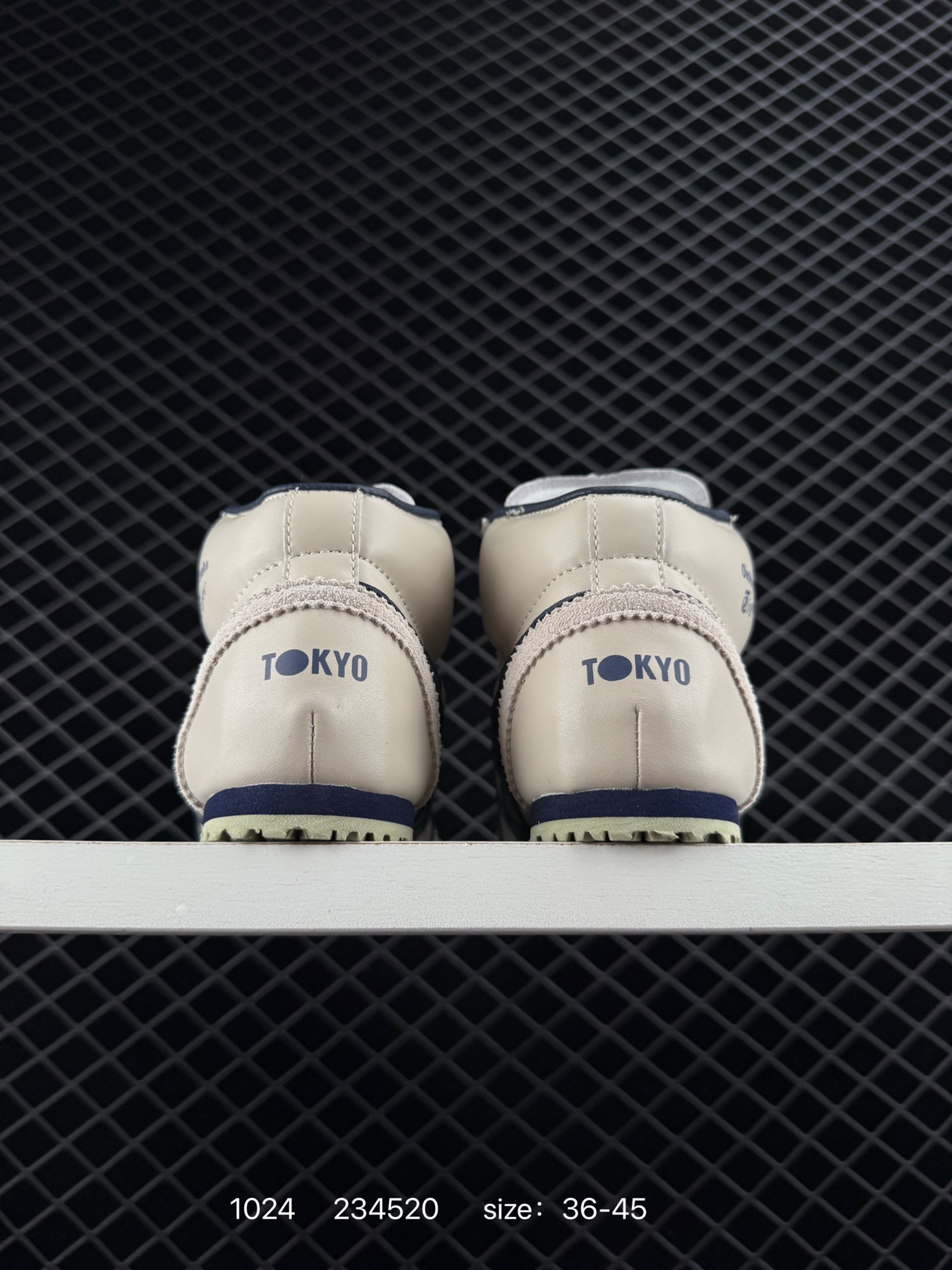 ASICS  Onitsuka Tiger MEXICO 66