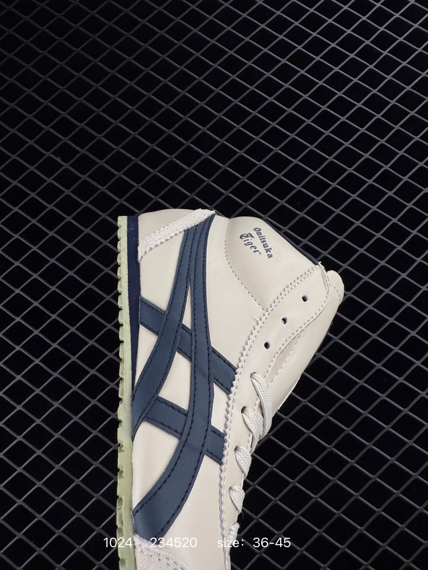 ASICS  Onitsuka Tiger MEXICO 66