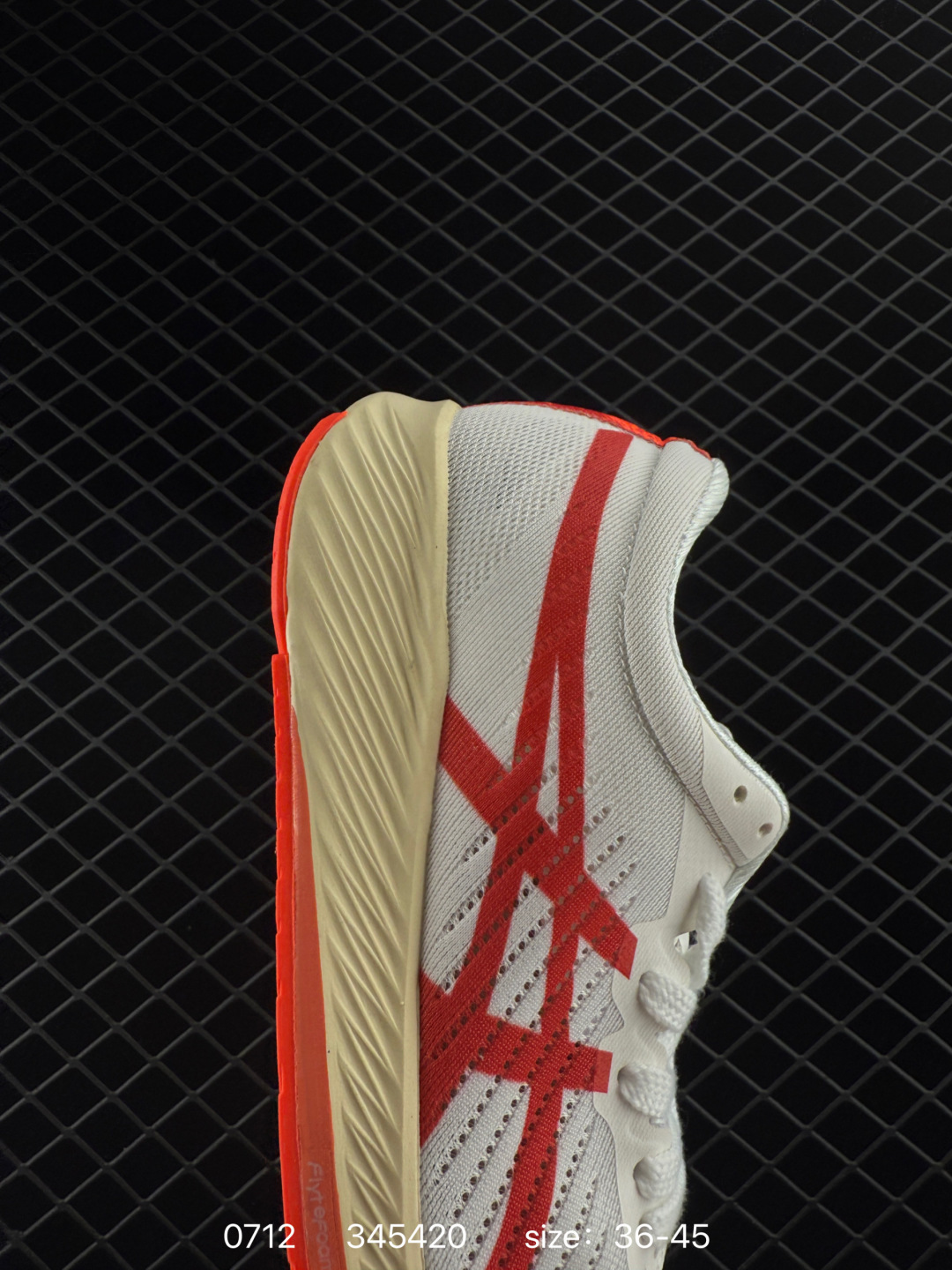 ASICS  Tiger Gel-Kahana 8