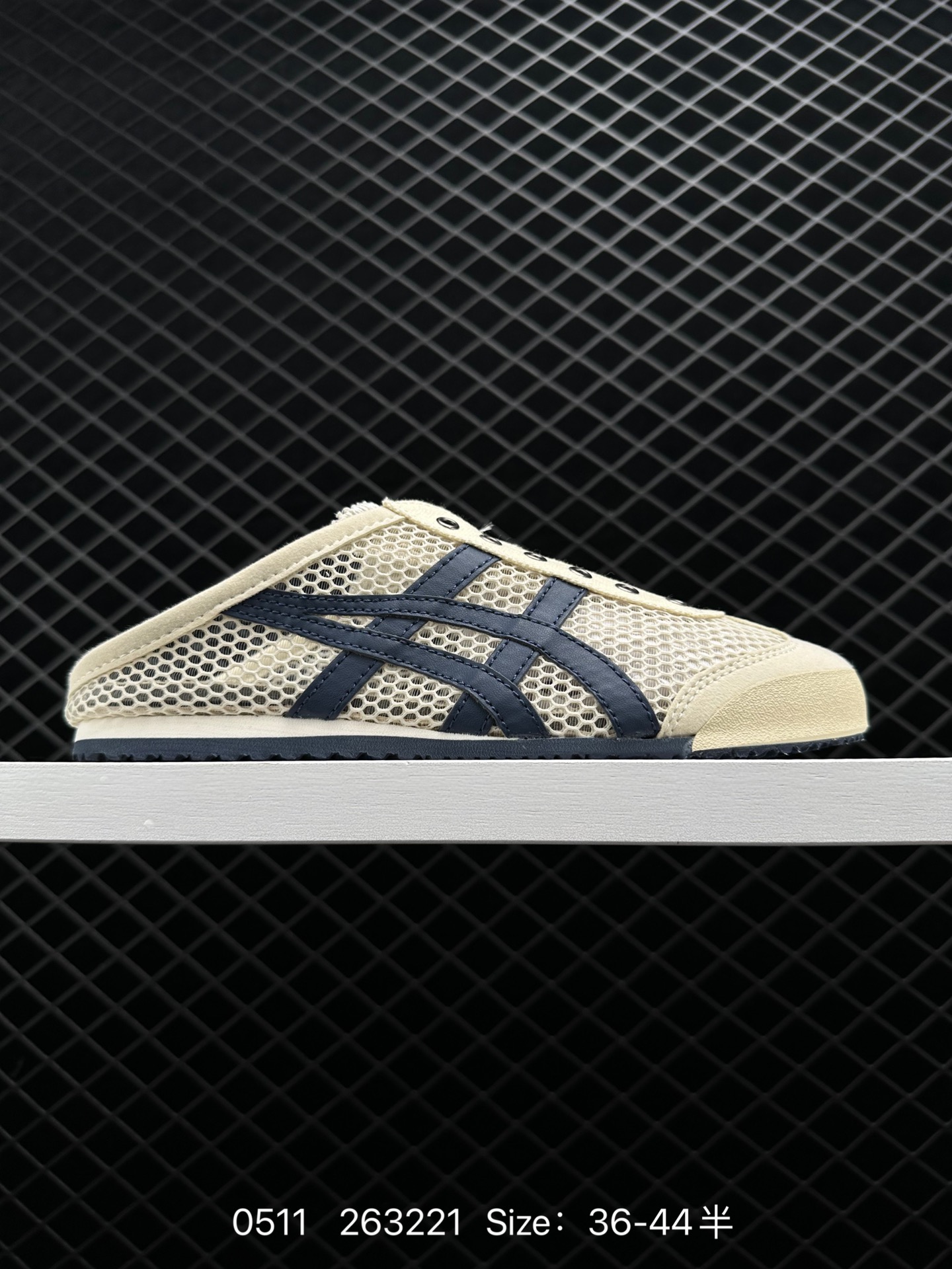 ASICS   Onitsuka Tiger