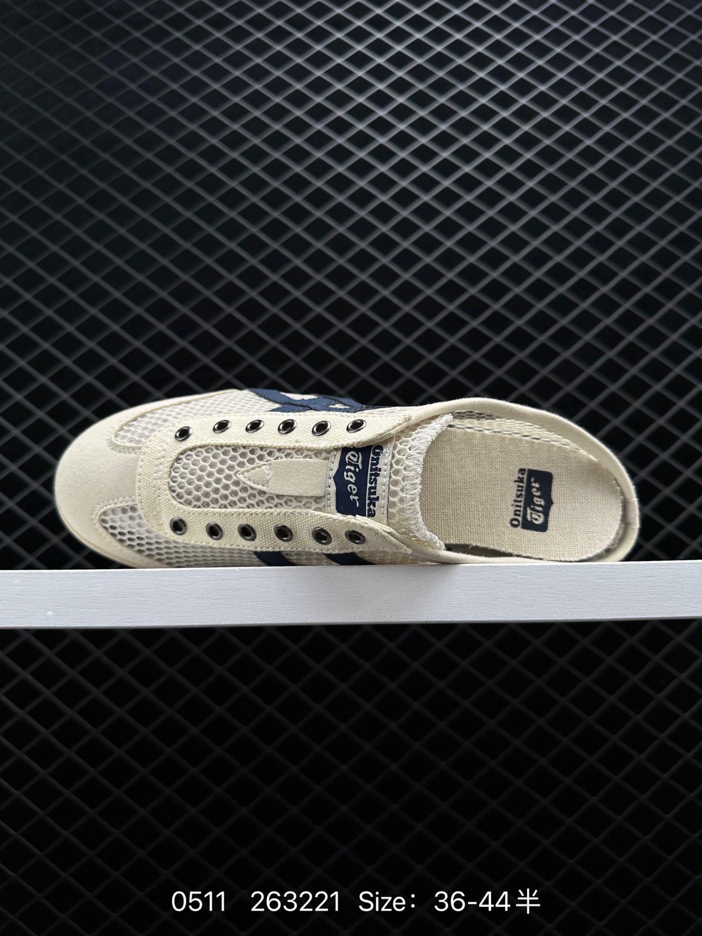 ASICS   Onitsuka Tiger