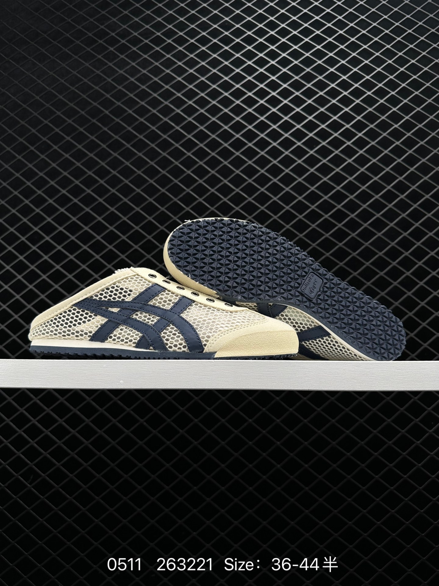 ASICS   Onitsuka Tiger