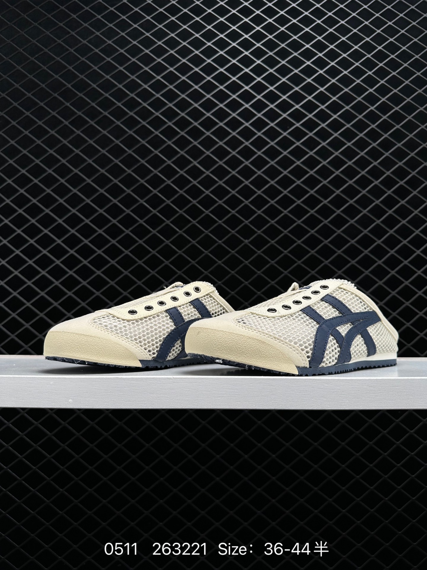 ASICS   Onitsuka Tiger