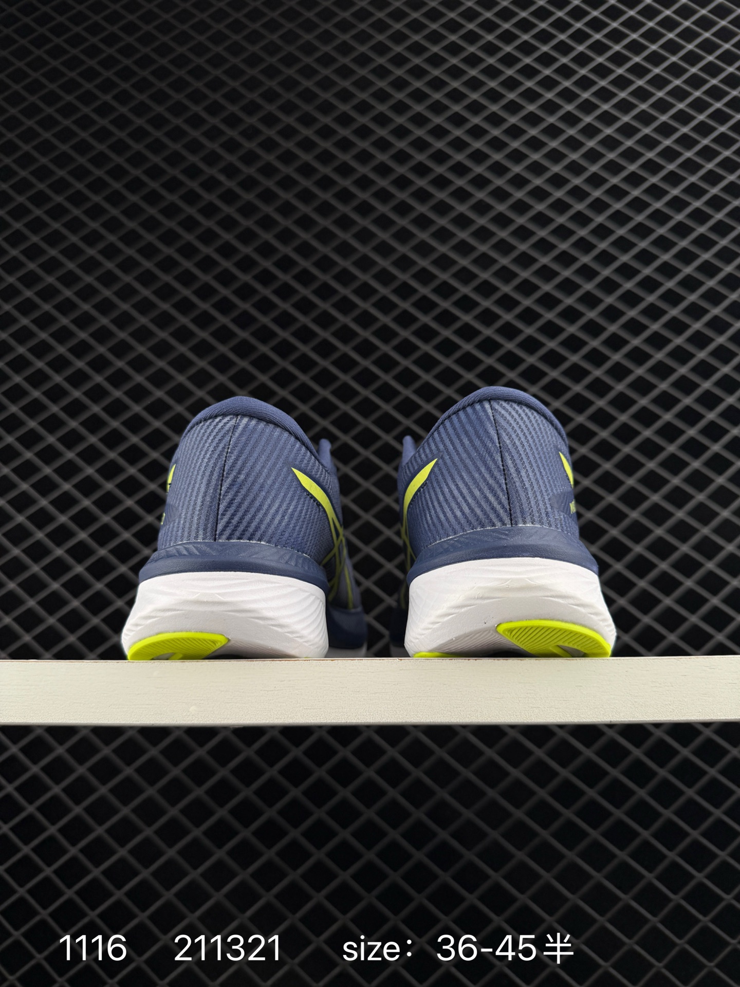 Asics  MAGIC SPEED 3