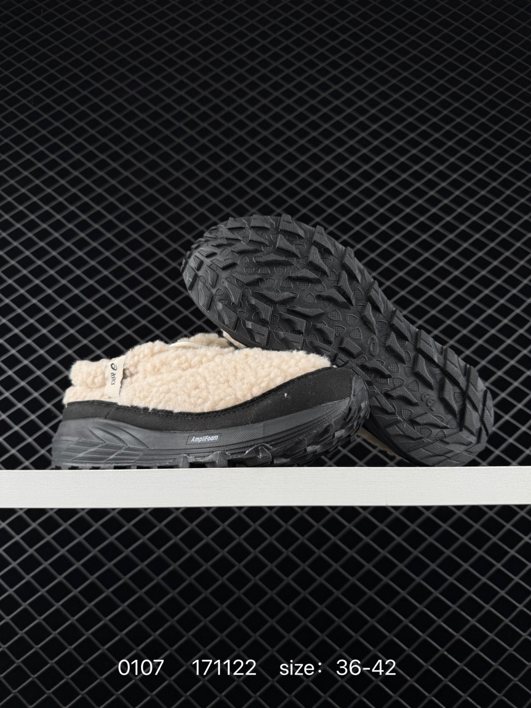 Asics   GEL-SONOMA WT