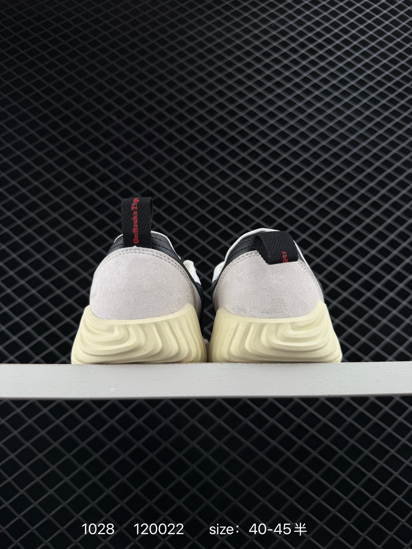 ASICS Onitsuka Tiger ACROMOUNT