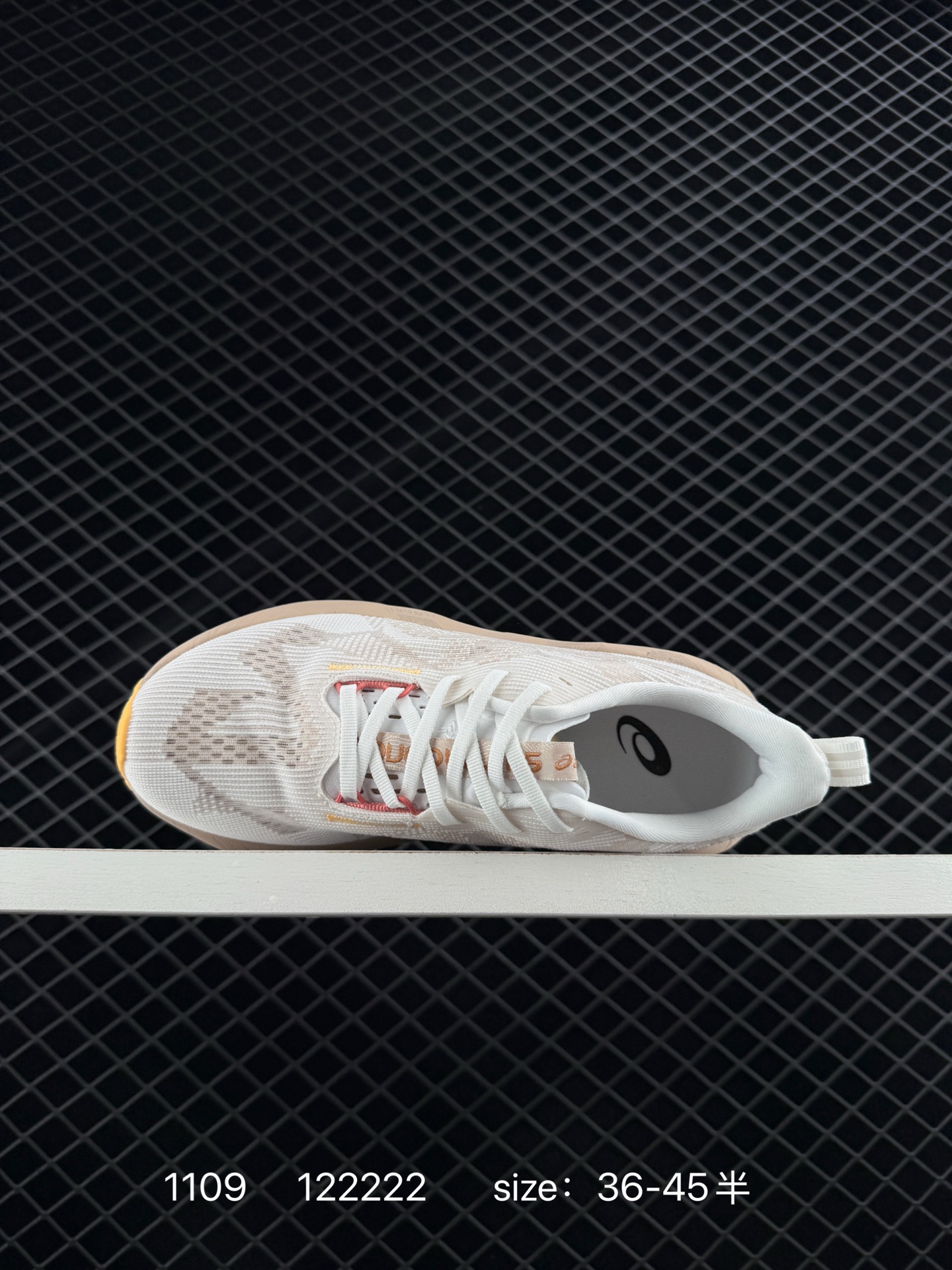 Asics NOVABLAST 5 LE