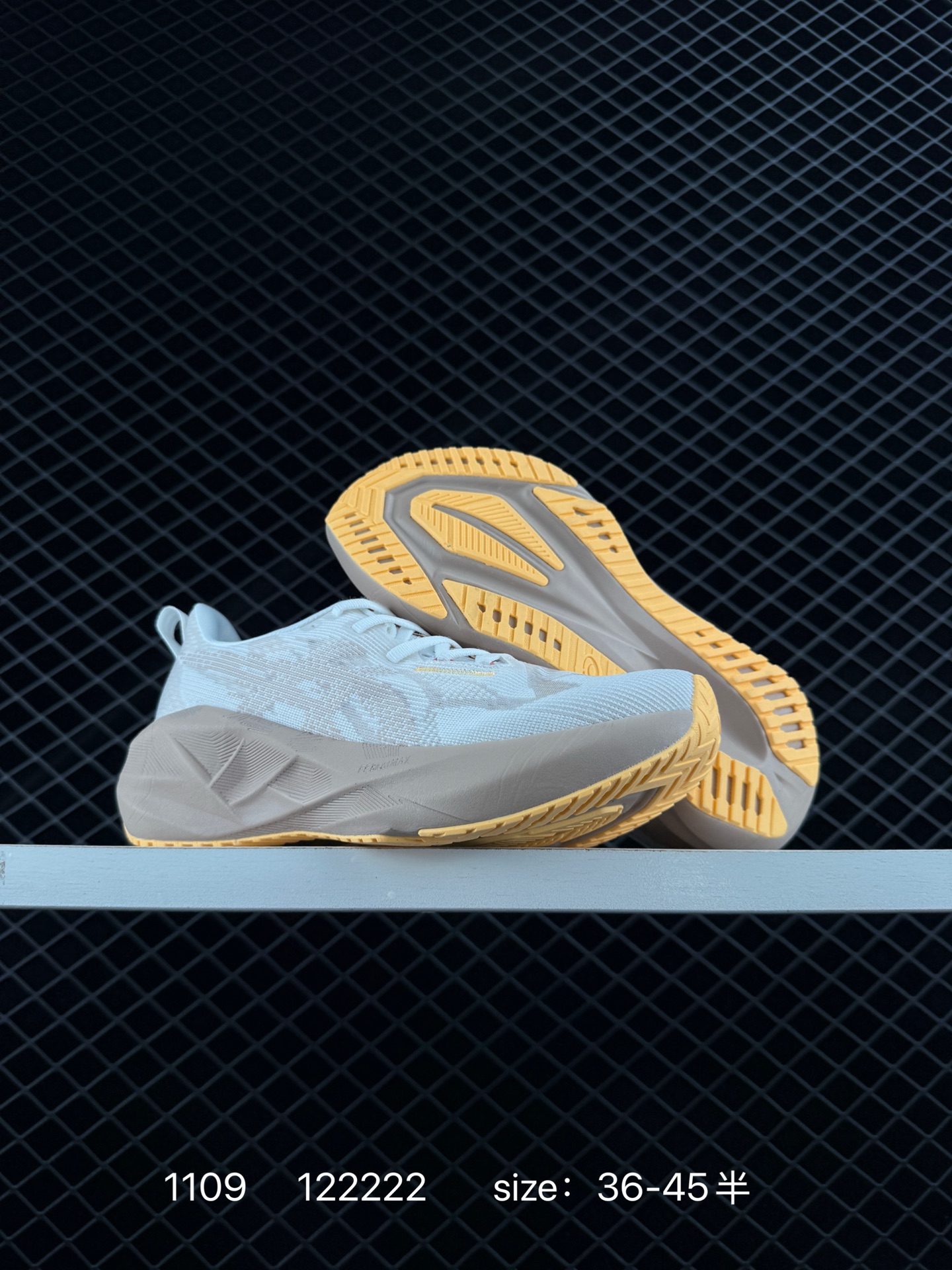 Asics NOVABLAST 5 LE