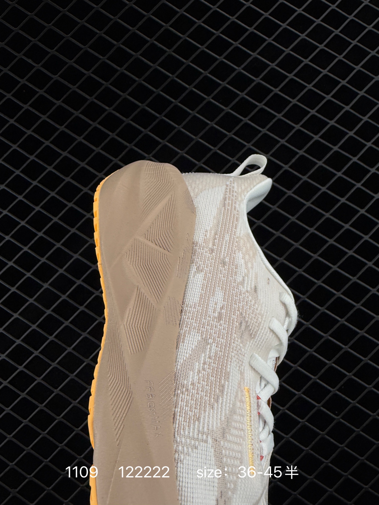 Asics NOVABLAST 5 LE