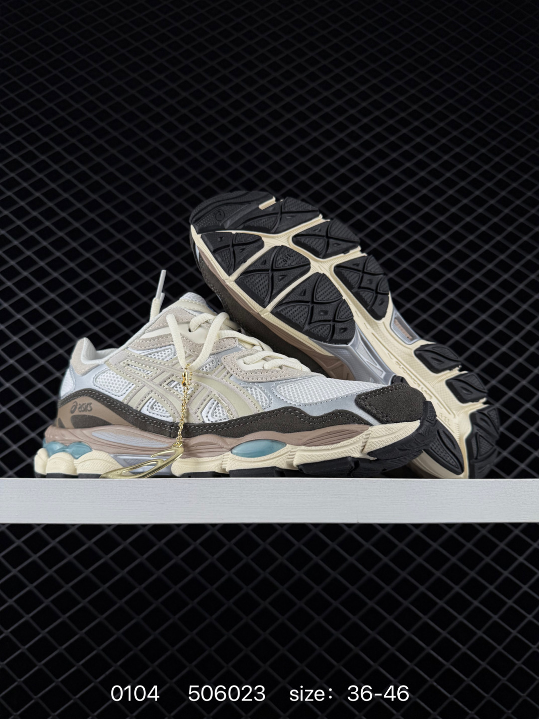 ASICS   GEL-KAHANA 8