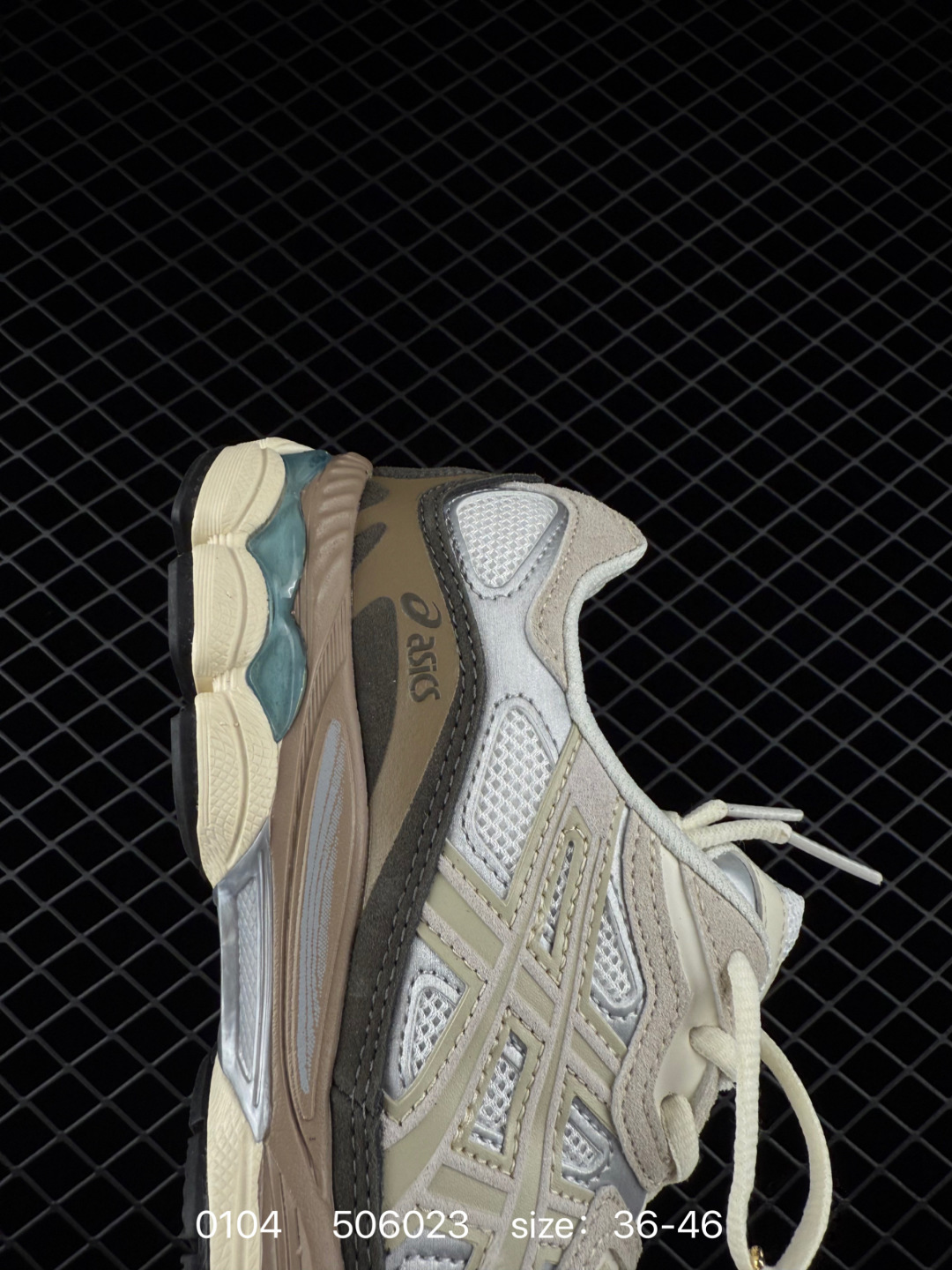 ASICS   GEL-KAHANA 8