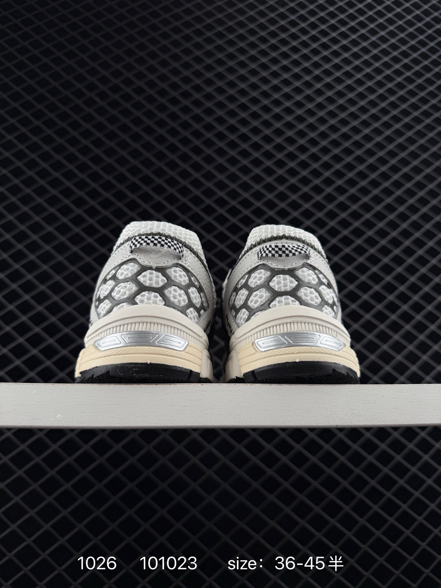 ASICS   GEL-KAHANA 8