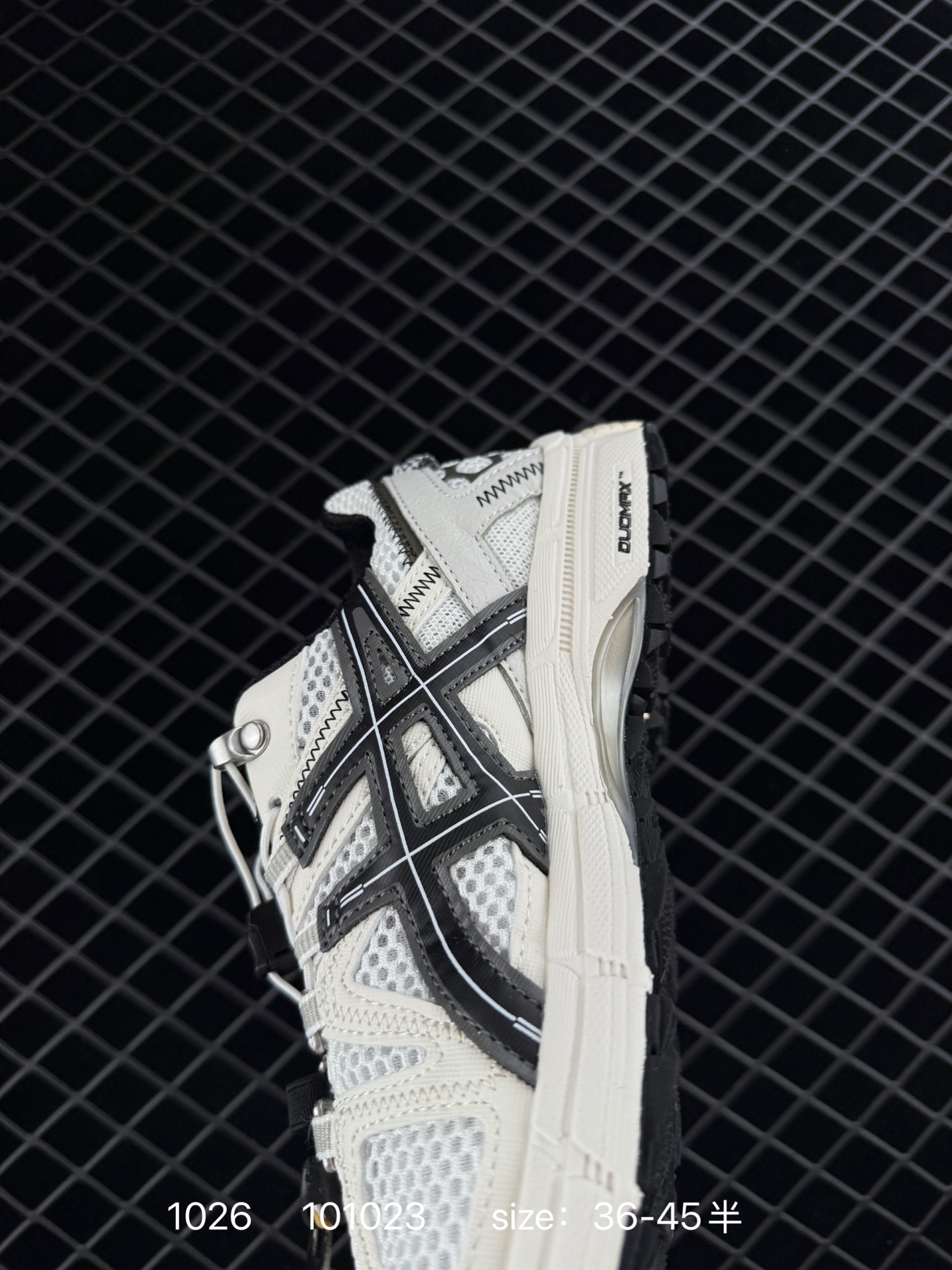 ASICS   GEL-KAHANA 8