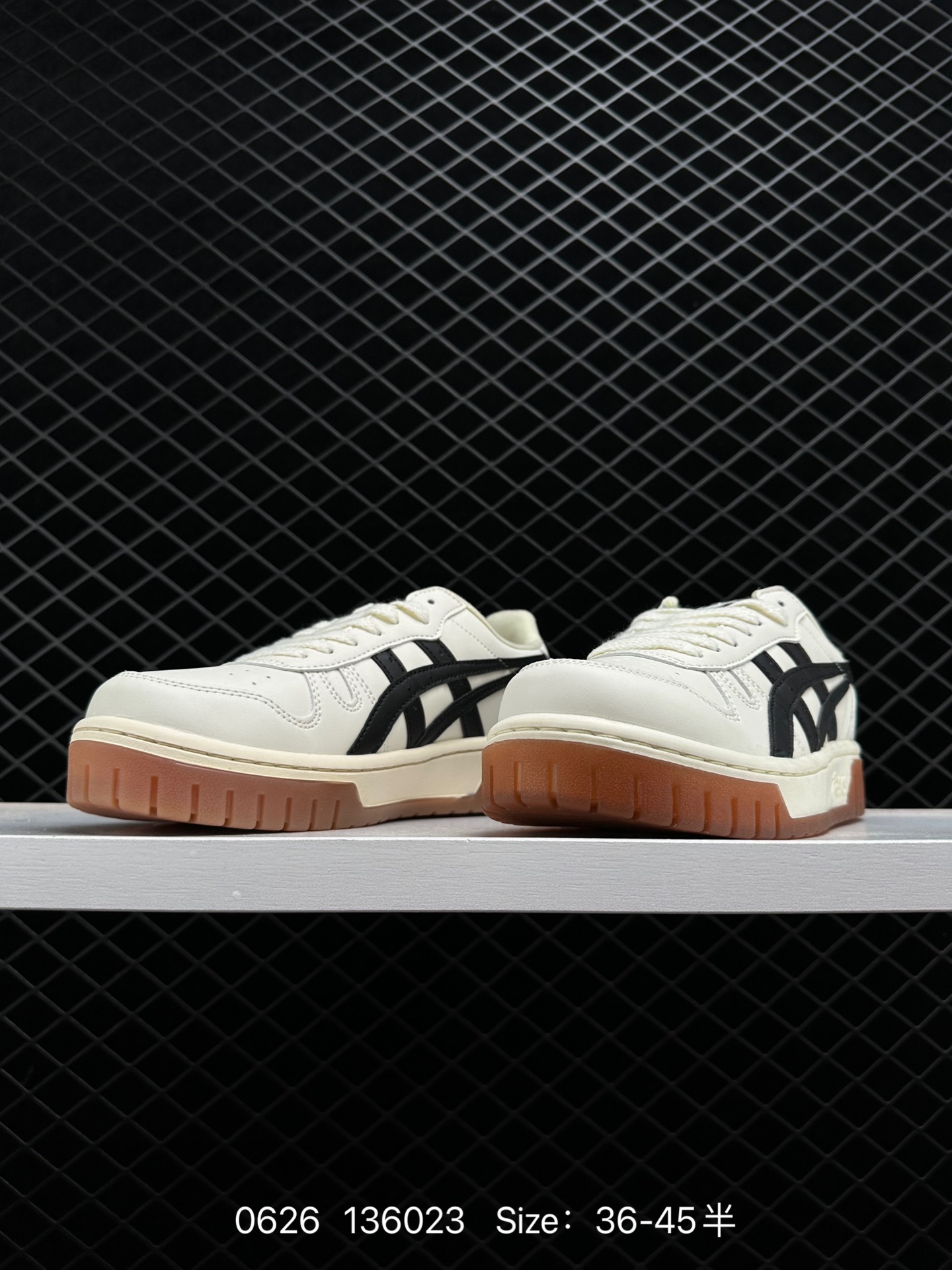 ASICS   COURT MZ 1203A127