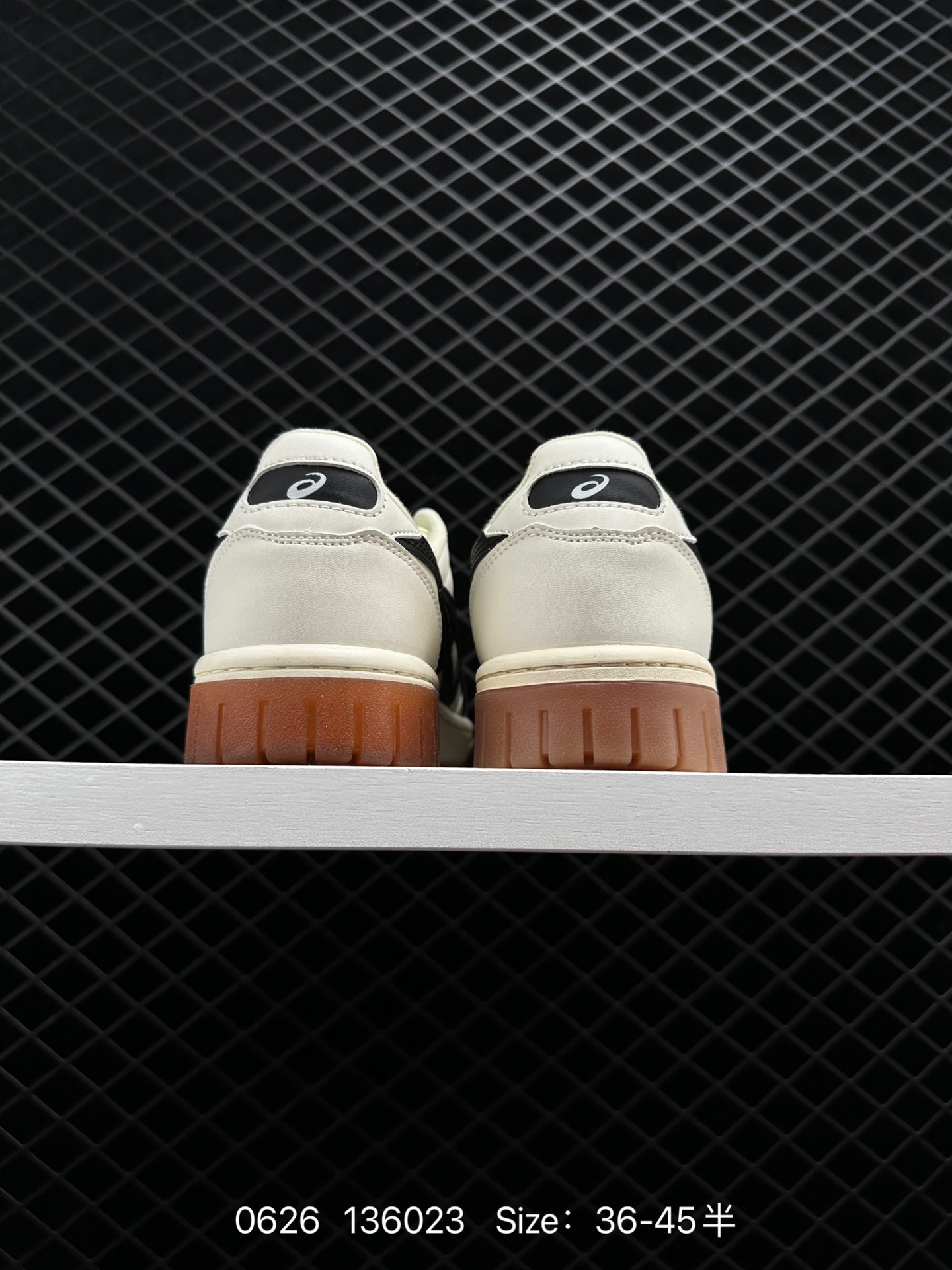 ASICS   COURT MZ 1203A127