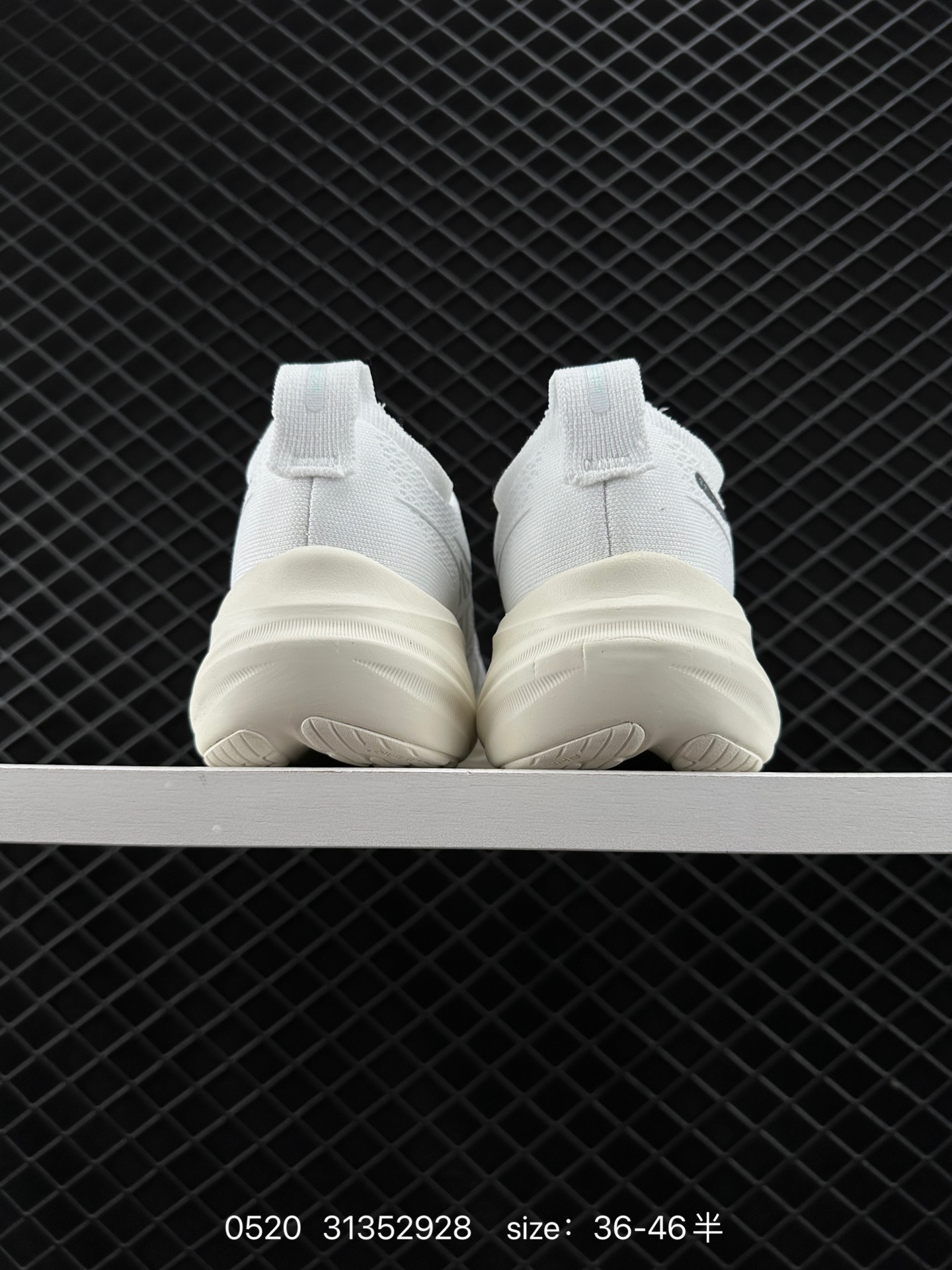 Asics  GEL-NIMBUS 26