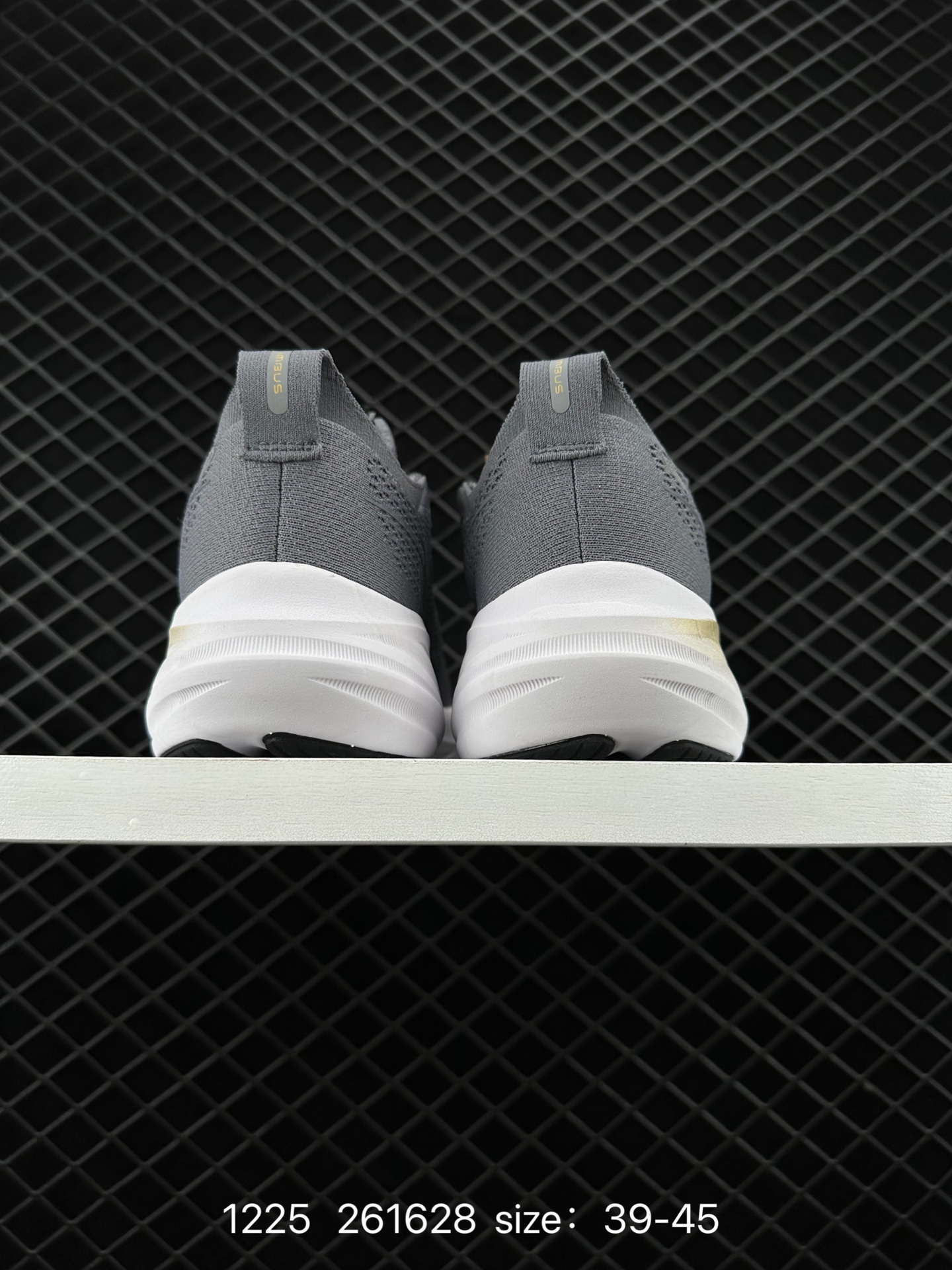 Asics  GEL-NIMBUS 26