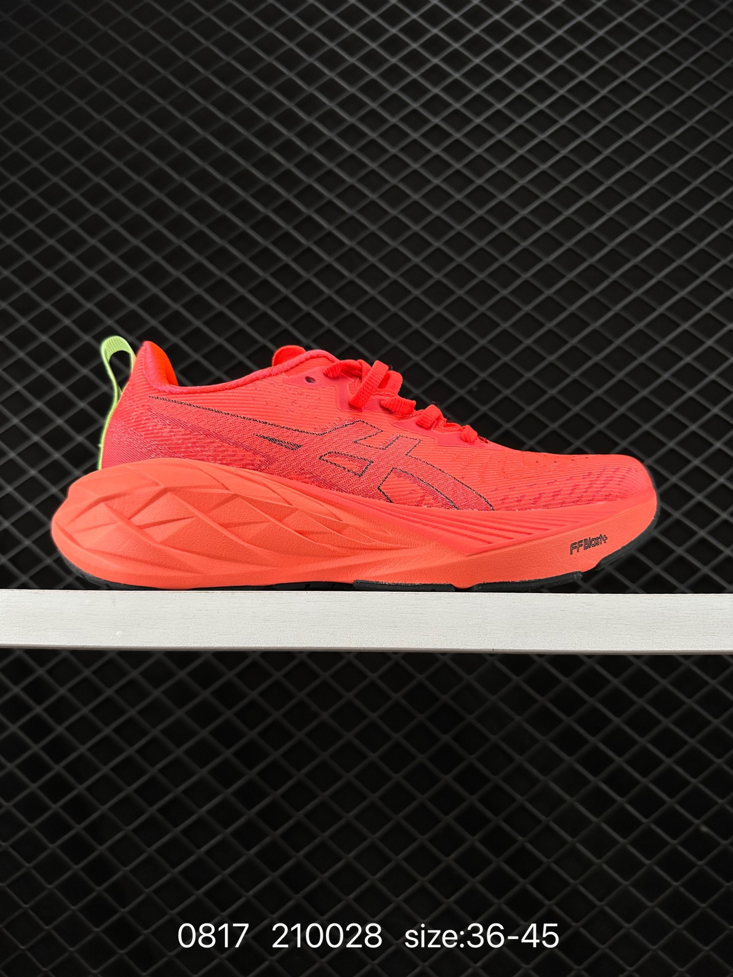 Asics  2024  ASICS NOVABLAST 4