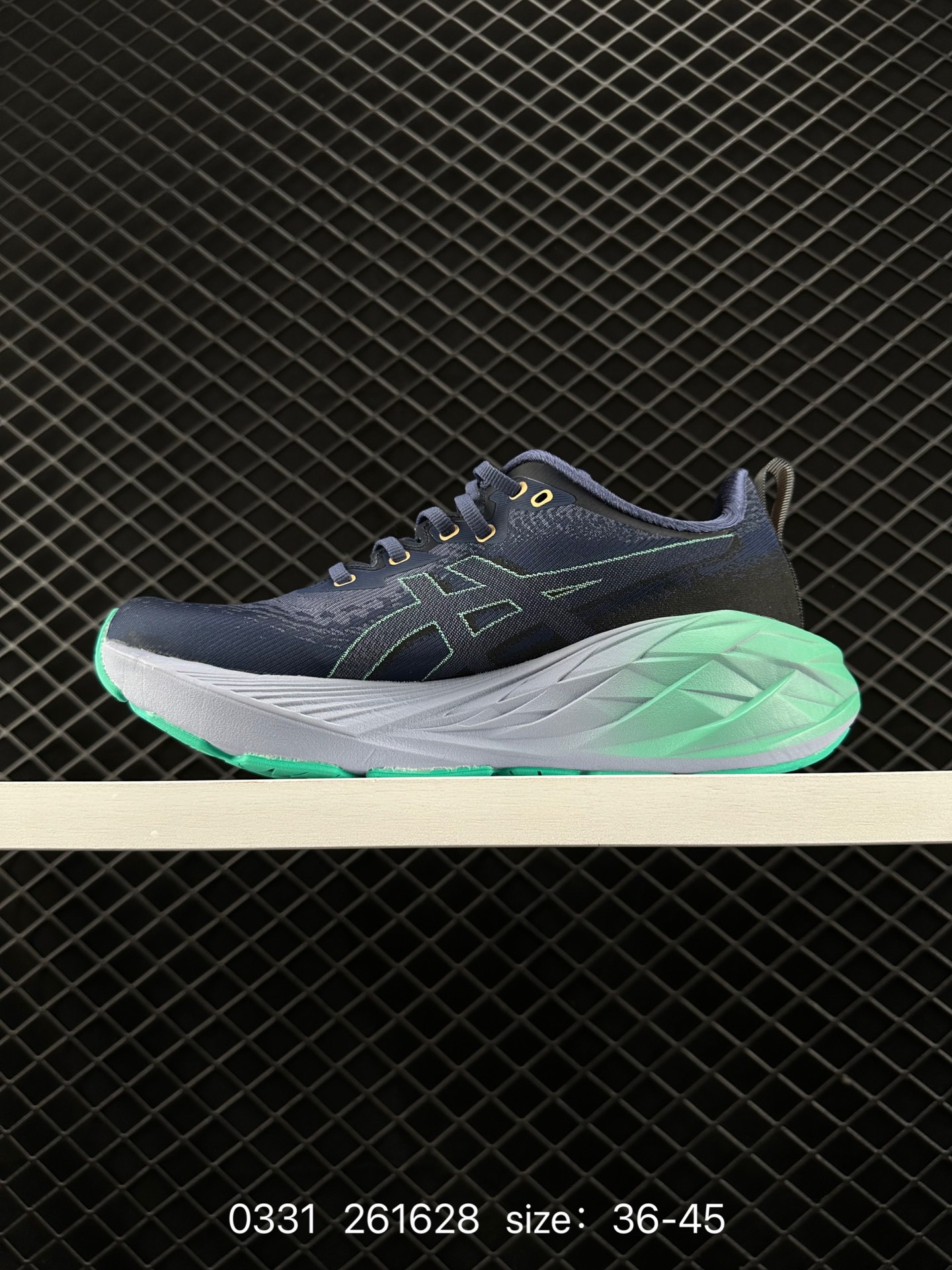 Asics  2024  ASICS NOVABLAST 4