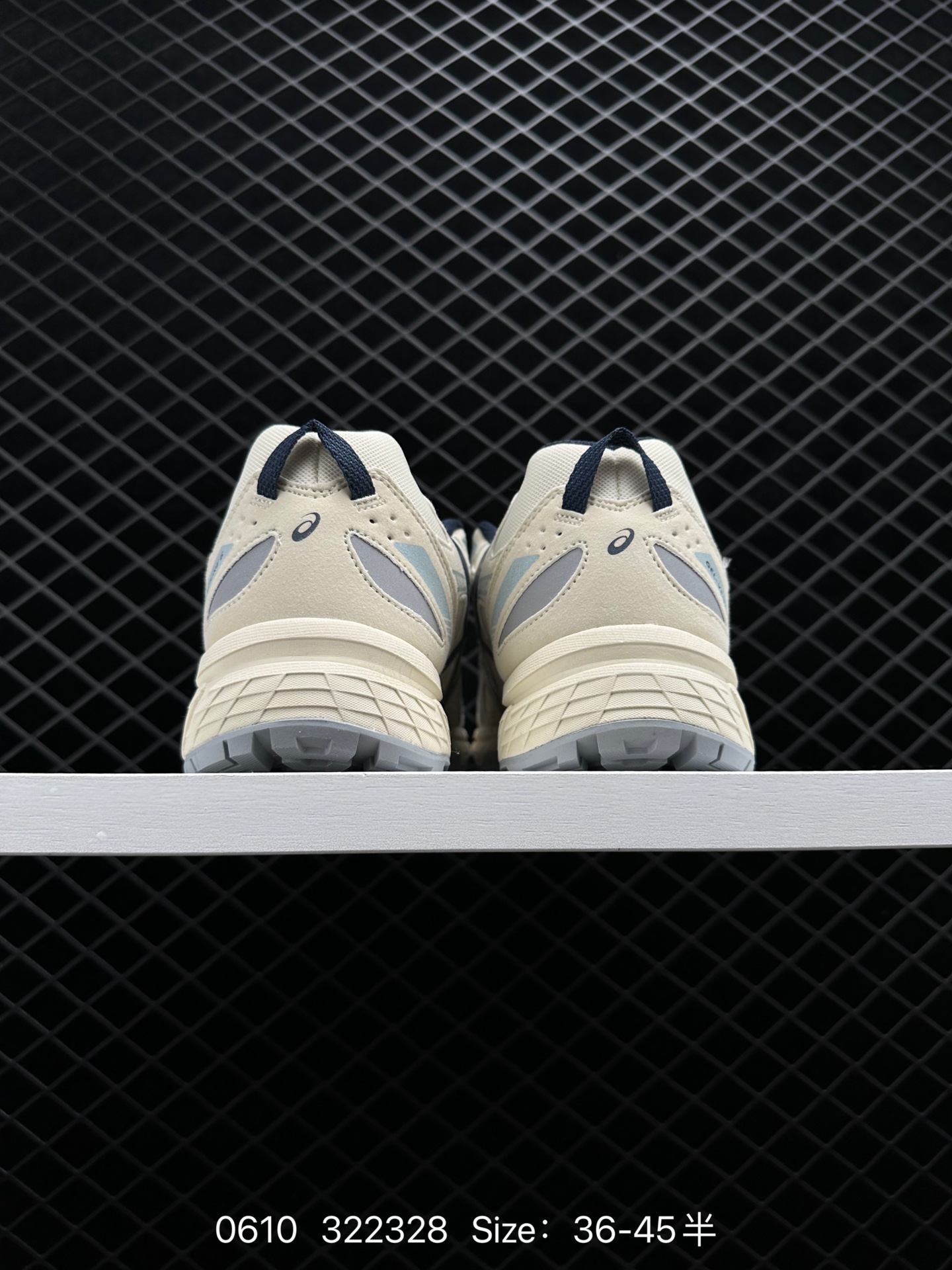 ASICS  Gel-Venture 6