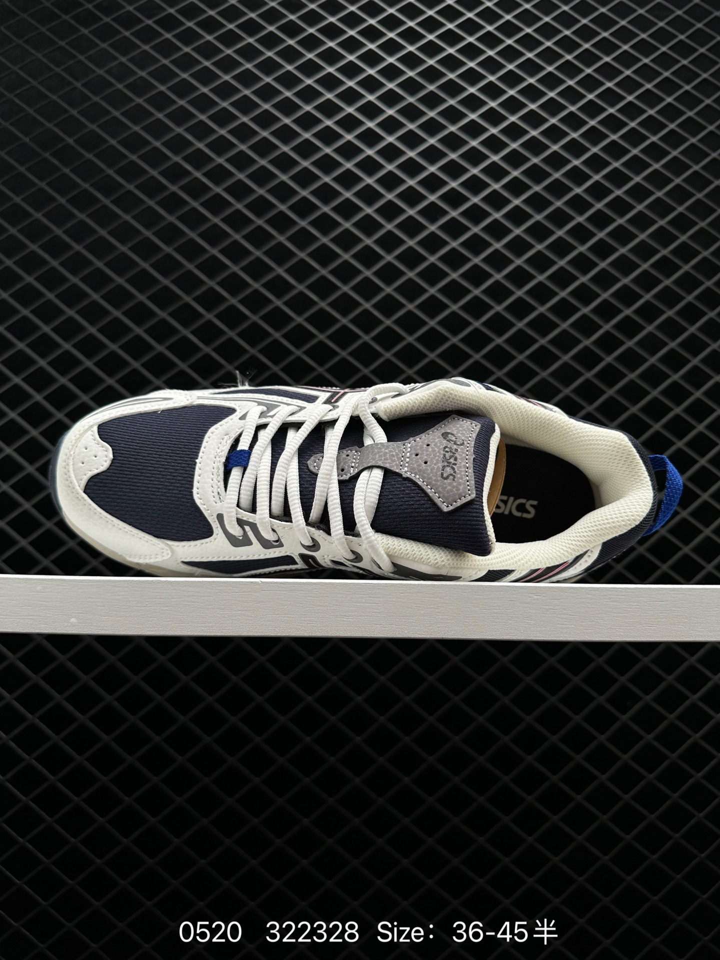 ASICS  Gel-Venture 6