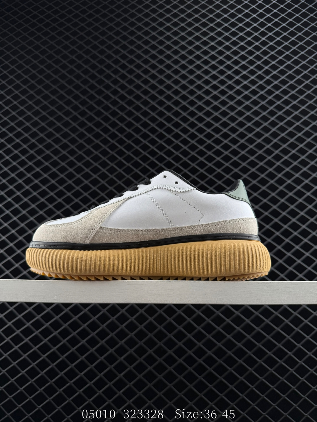 Asics  Onitsuka Tiger  Delecity