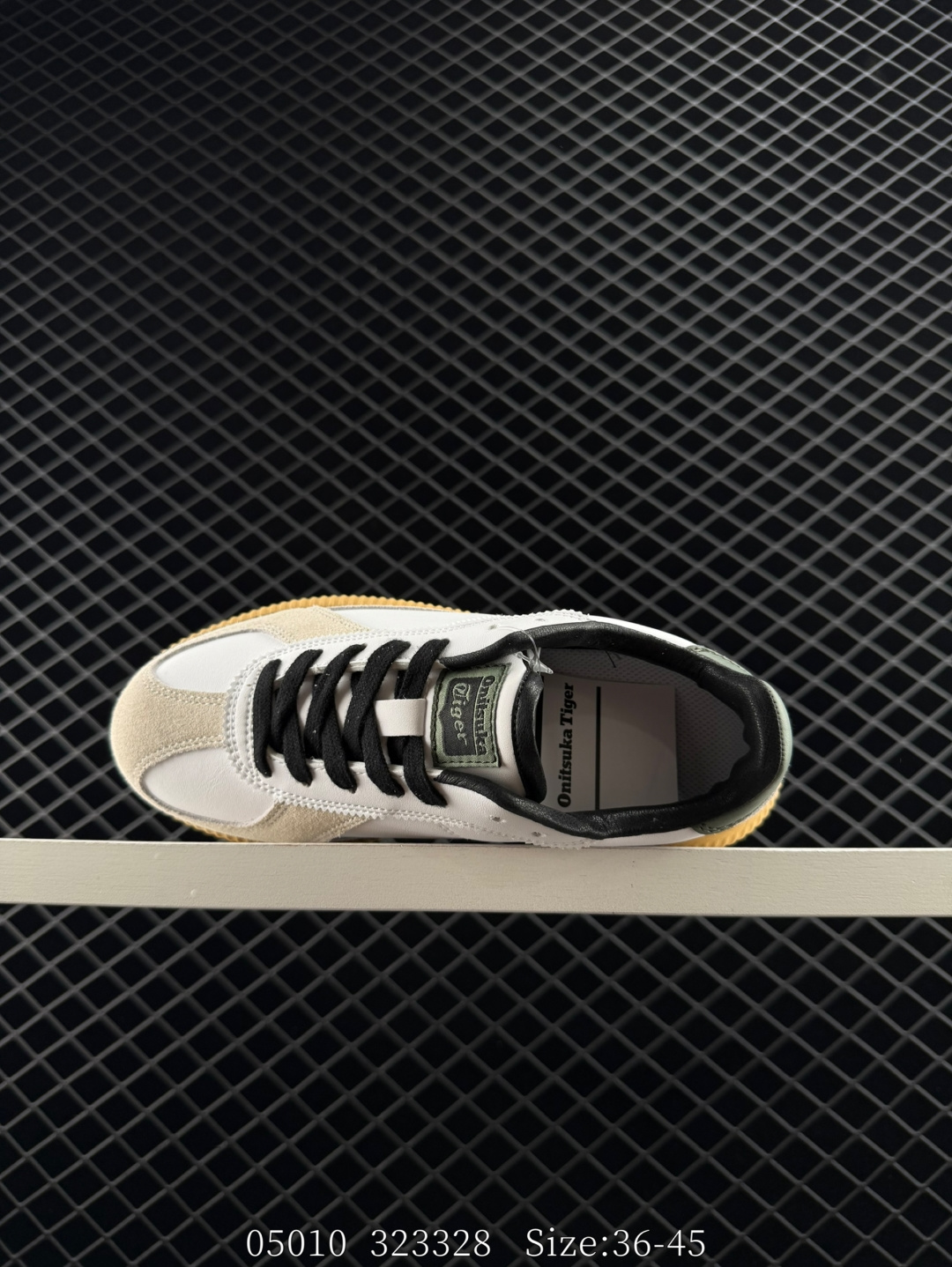 Asics  Onitsuka Tiger  Delecity