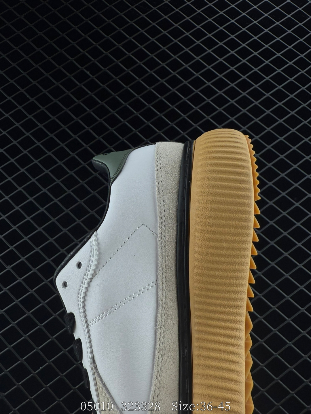 Asics  Onitsuka Tiger  Delecity