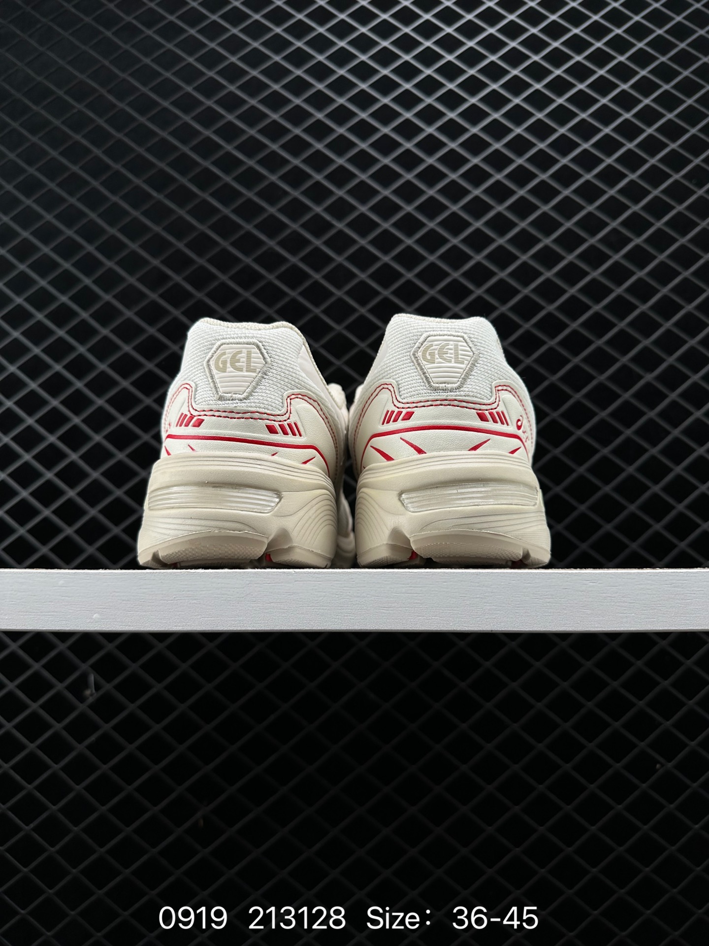 ASICS Tiger GEL-1090V2