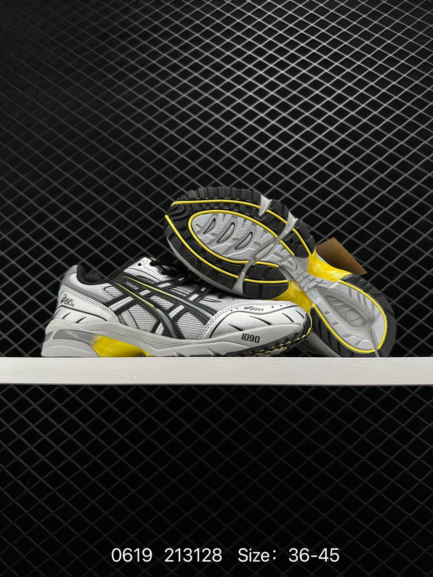 ASICS Tiger GEL-1090V2