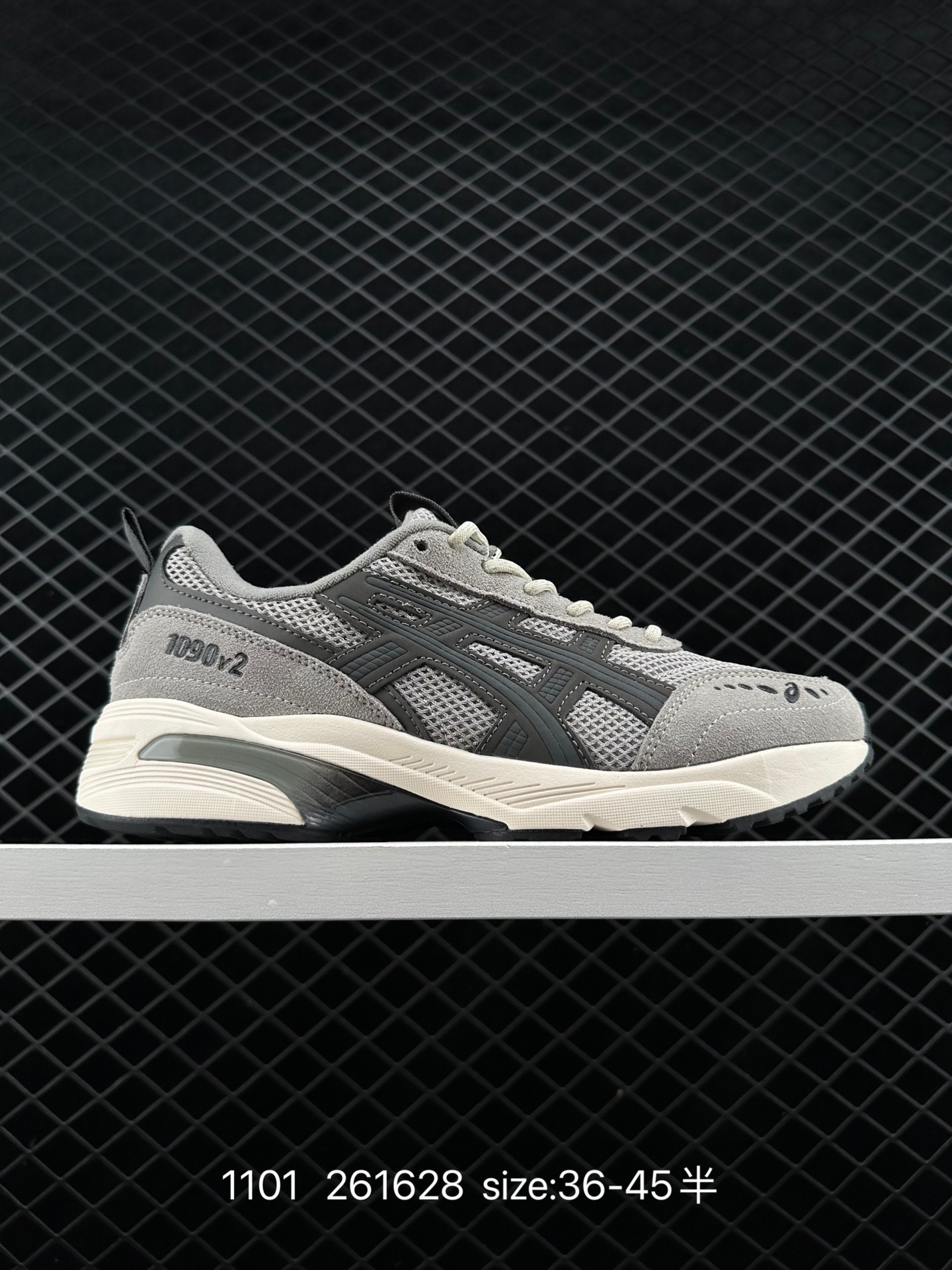 ASICS Tiger GEL-1090V2