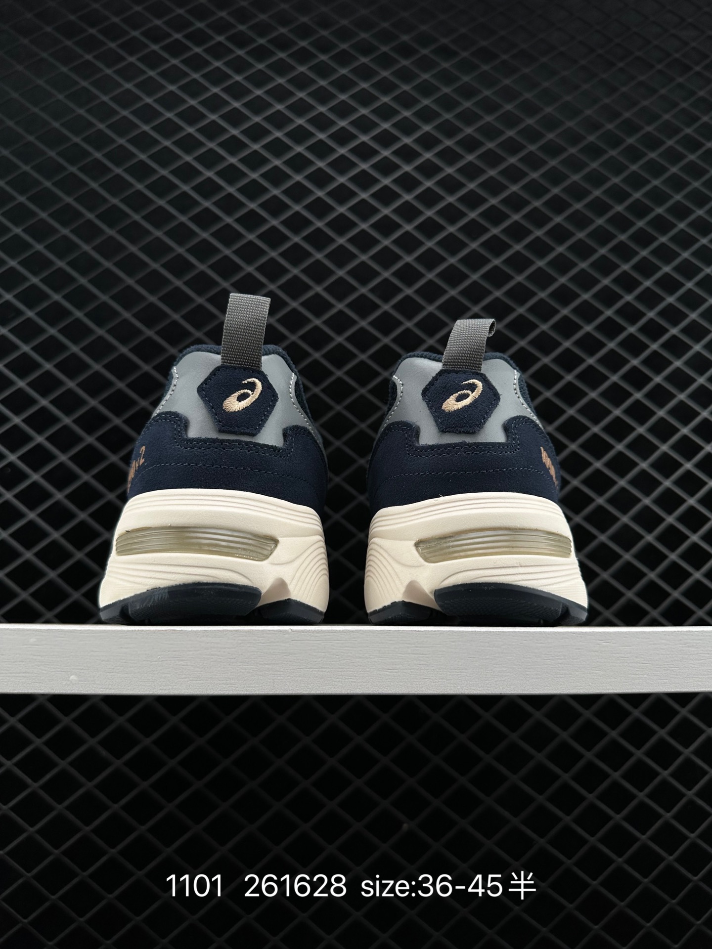 ASICS Tiger GEL-1090V2