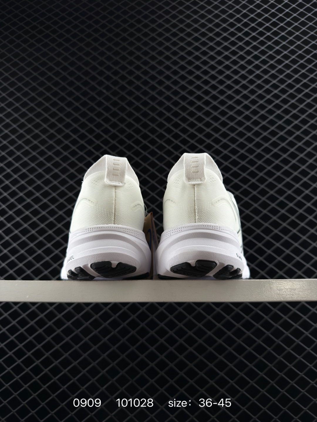 ASICS GEL-KAYANO 32   PLATINUM