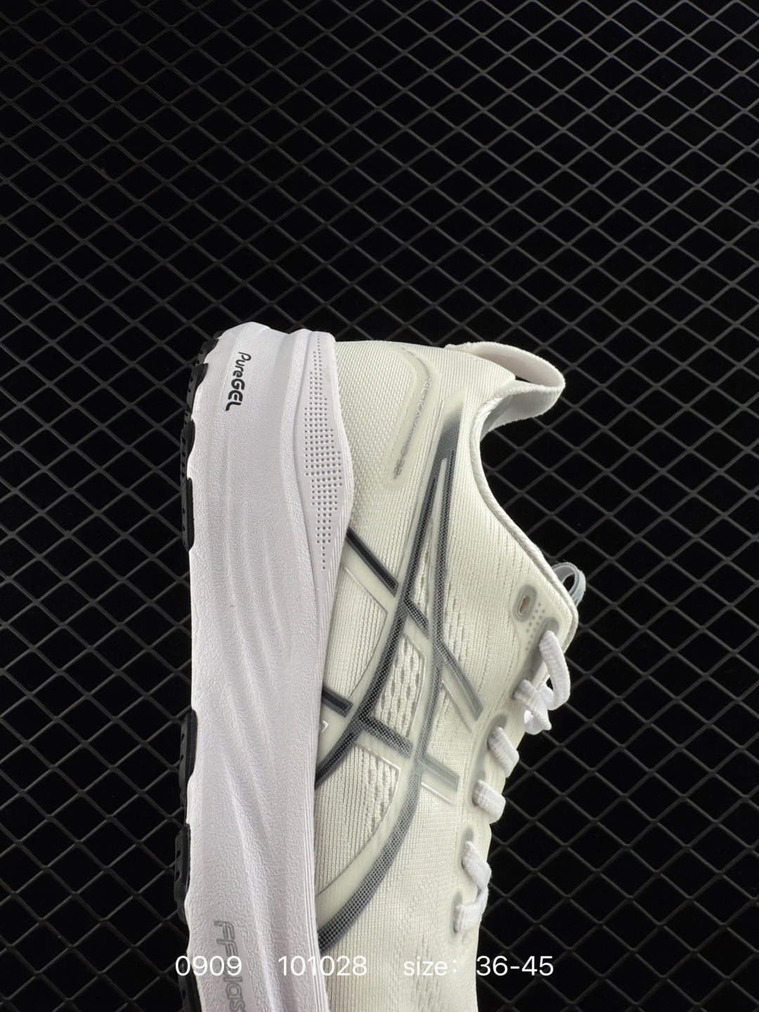 ASICS GEL-KAYANO 32   PLATINUM