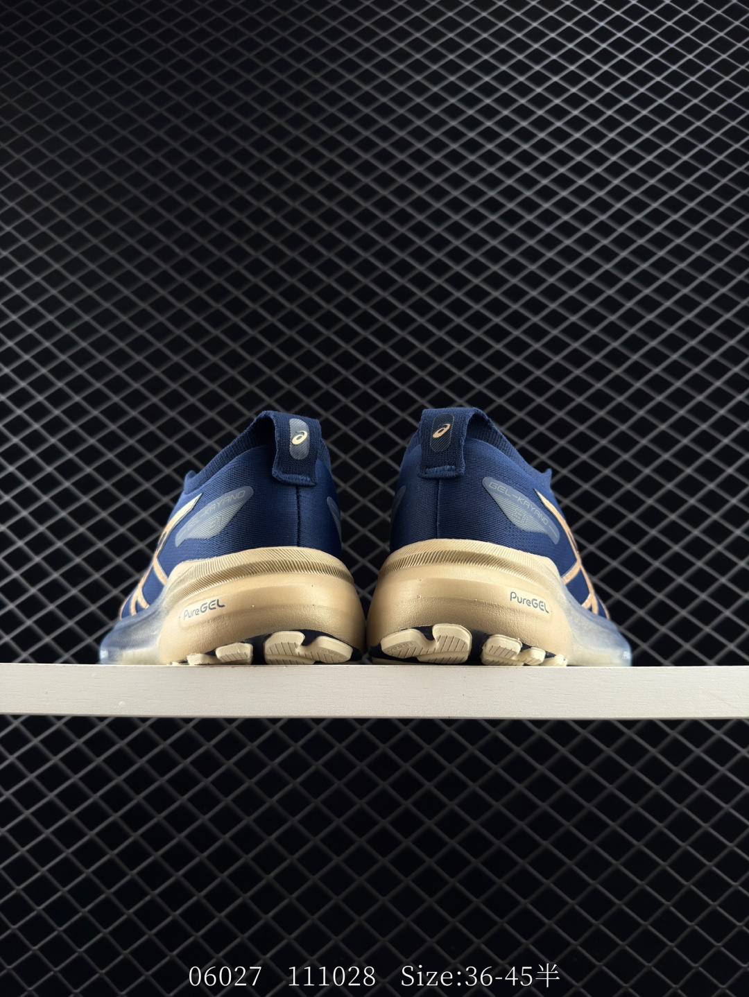 ASICS  GEL-KAYANO 31 PLATINUM