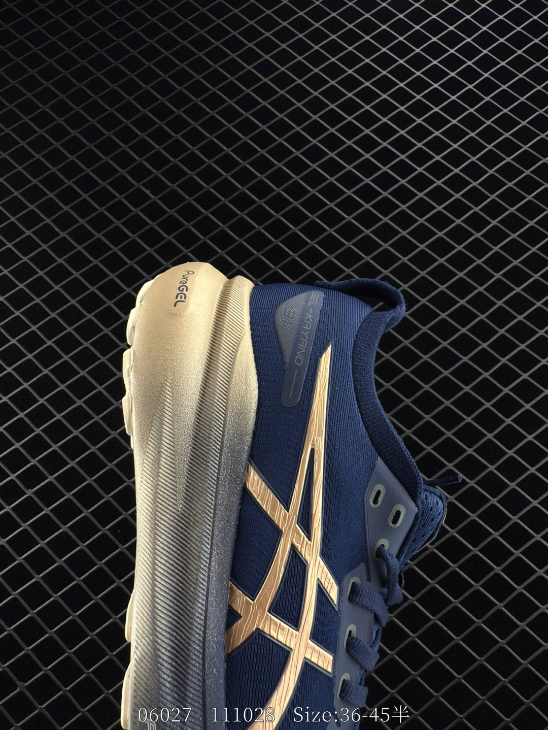 ASICS  GEL-KAYANO 31 PLATINUM